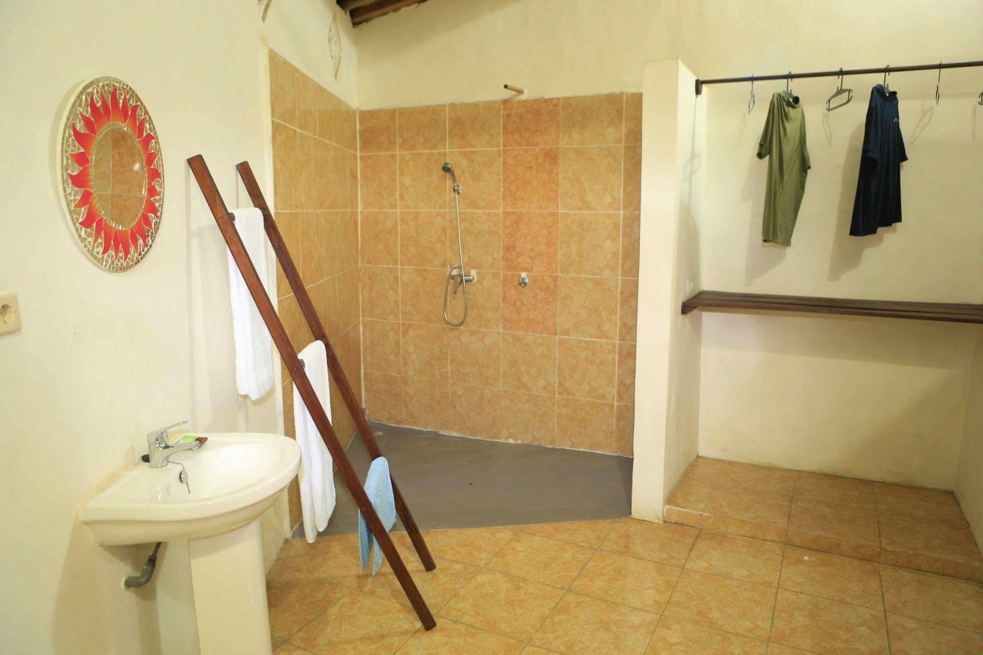 Surya Rainbow Holiday park 3*