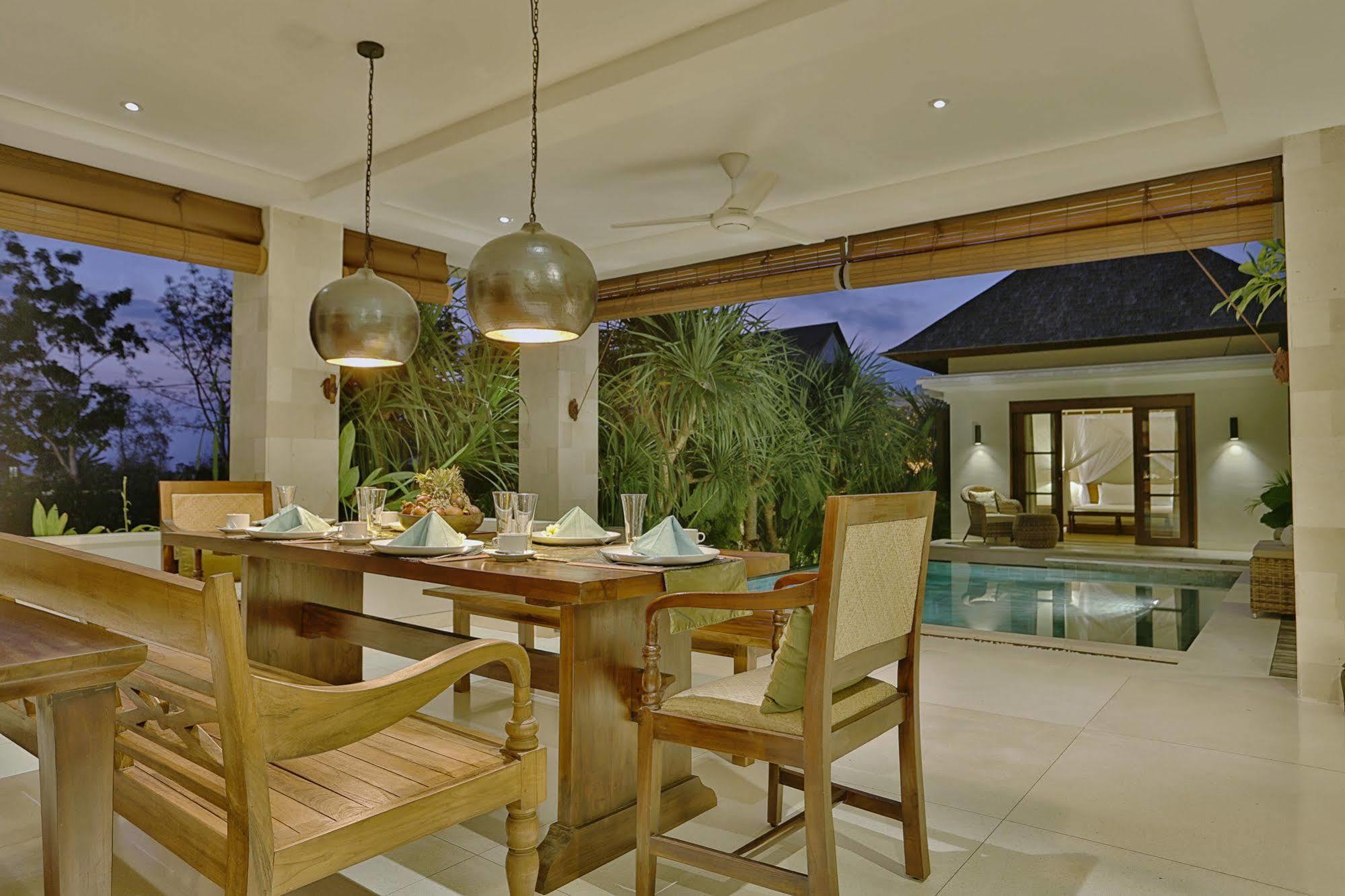 Nikara Villa *
