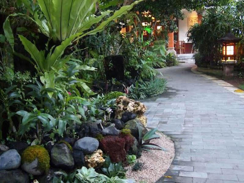 Hotel Yulia Village 3*