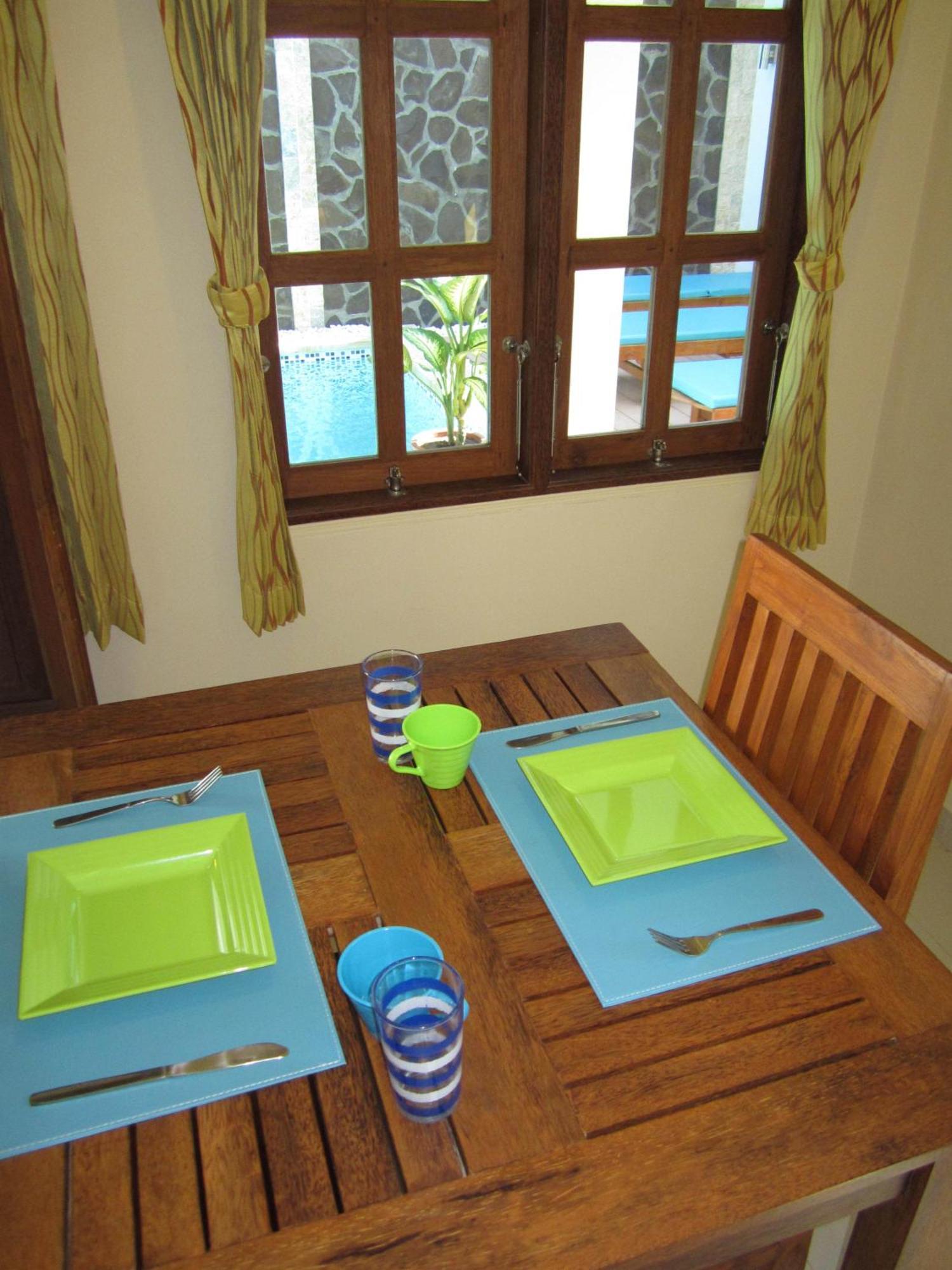 Oasis 3* Lovina (Bali)