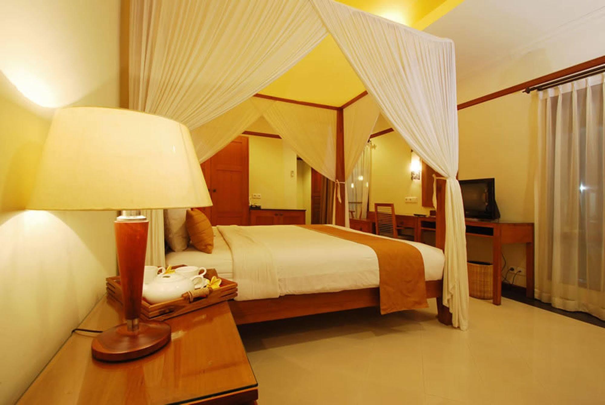 Yulia Kuta 3* Kuta (Bali)