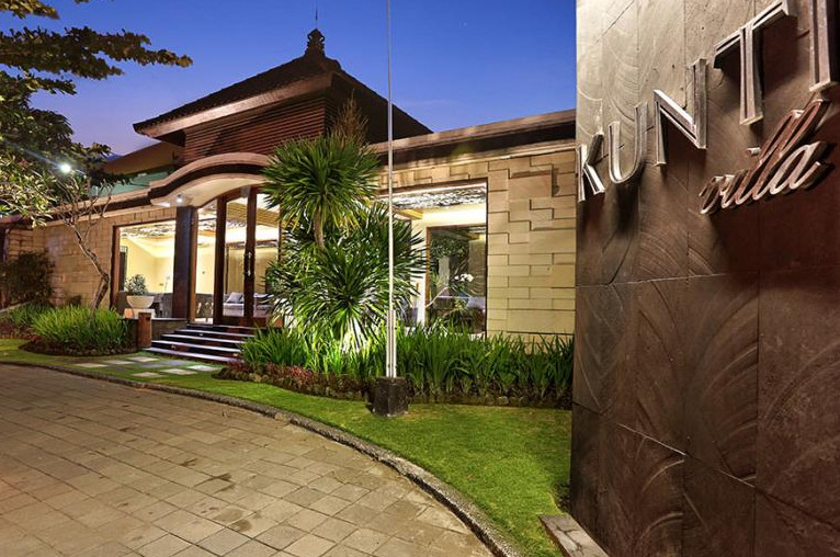 Kunti * Seminyak (Bali)