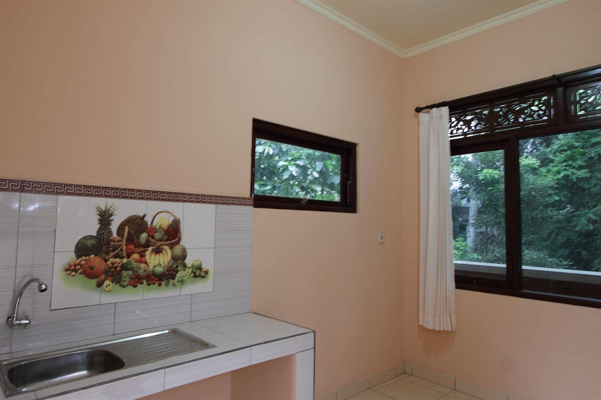 Citrus Tree - Arik Guest house *