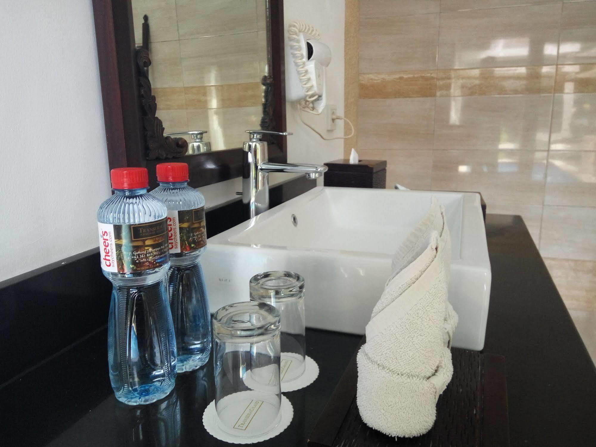 Hotel Aldeoz Grand Kancana Kerobokan (Bali)