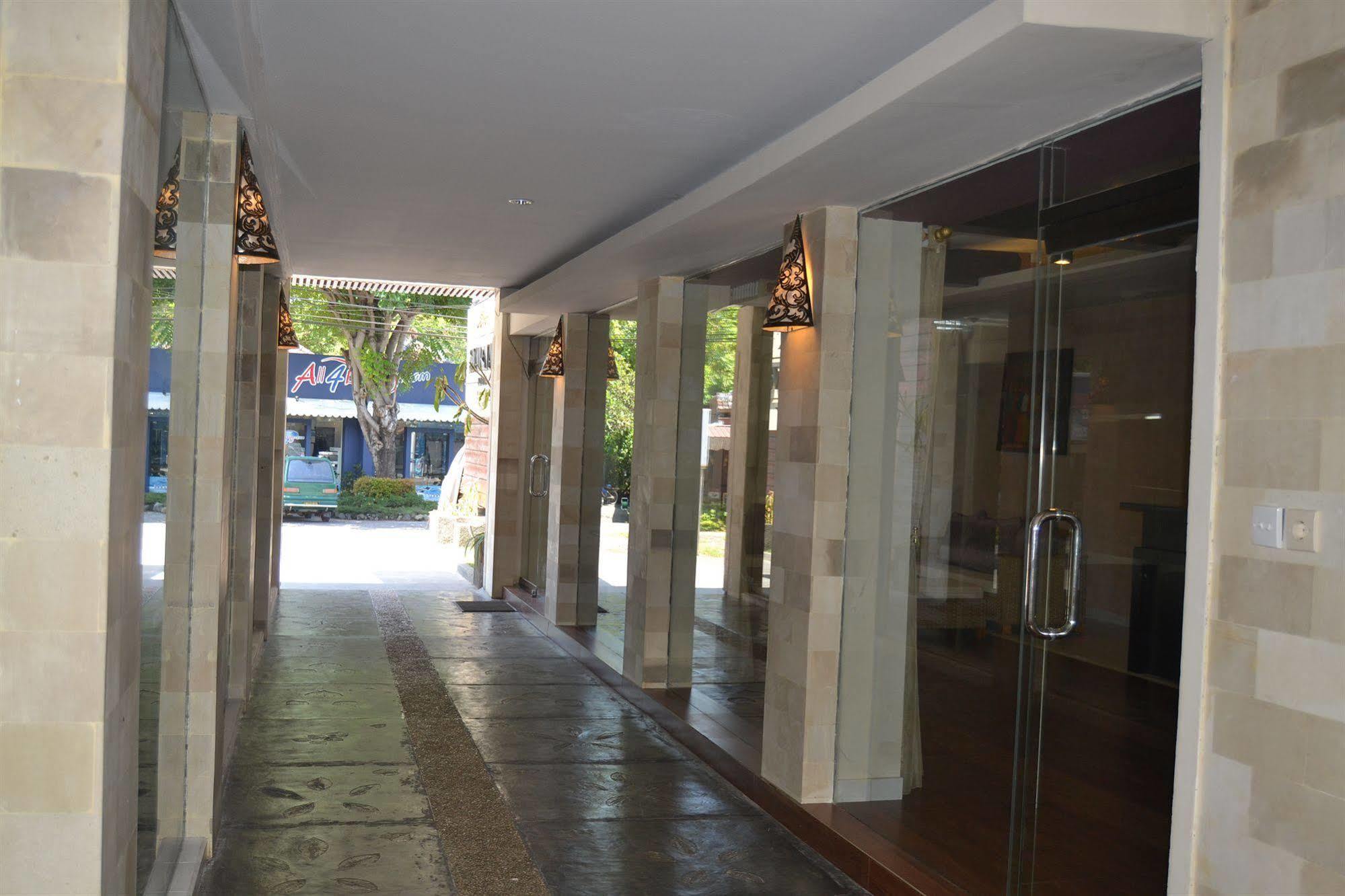 Svarna Hotel 3*