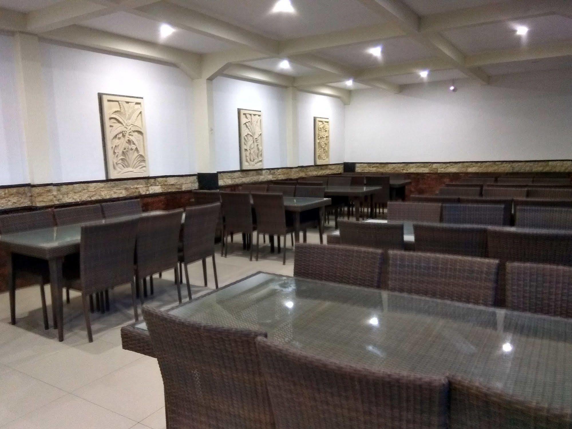 Hotel Hawaii Bali Denpasar (Bali)