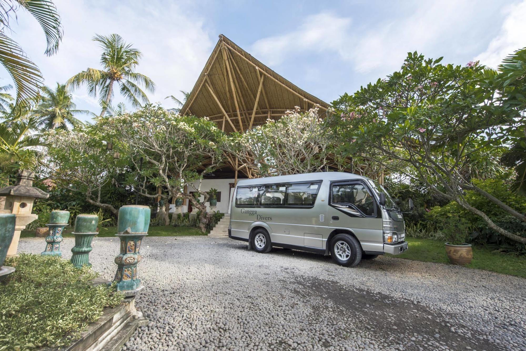 Lotus Holiday park 3*