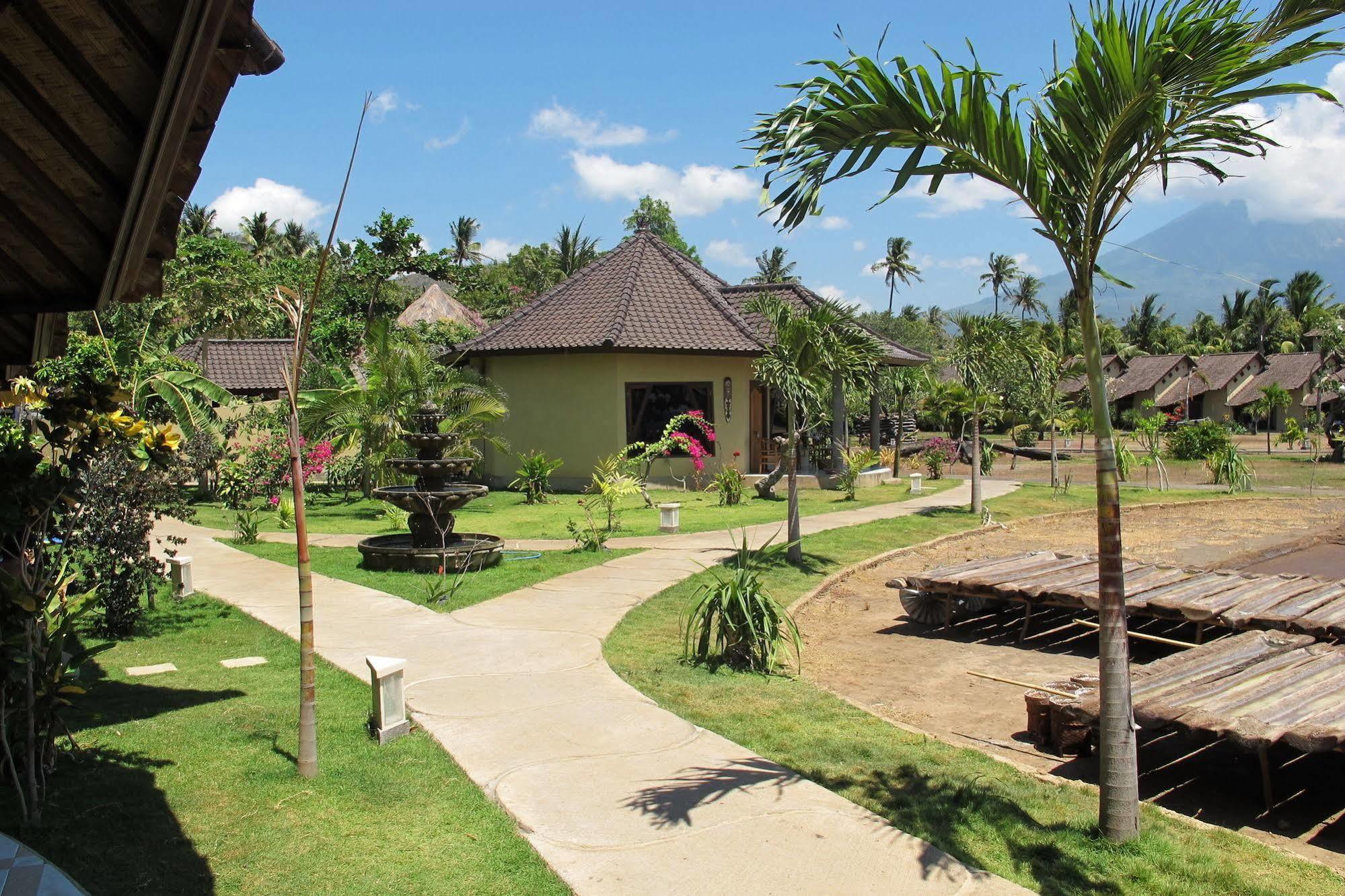 Uyah Holiday park 3*