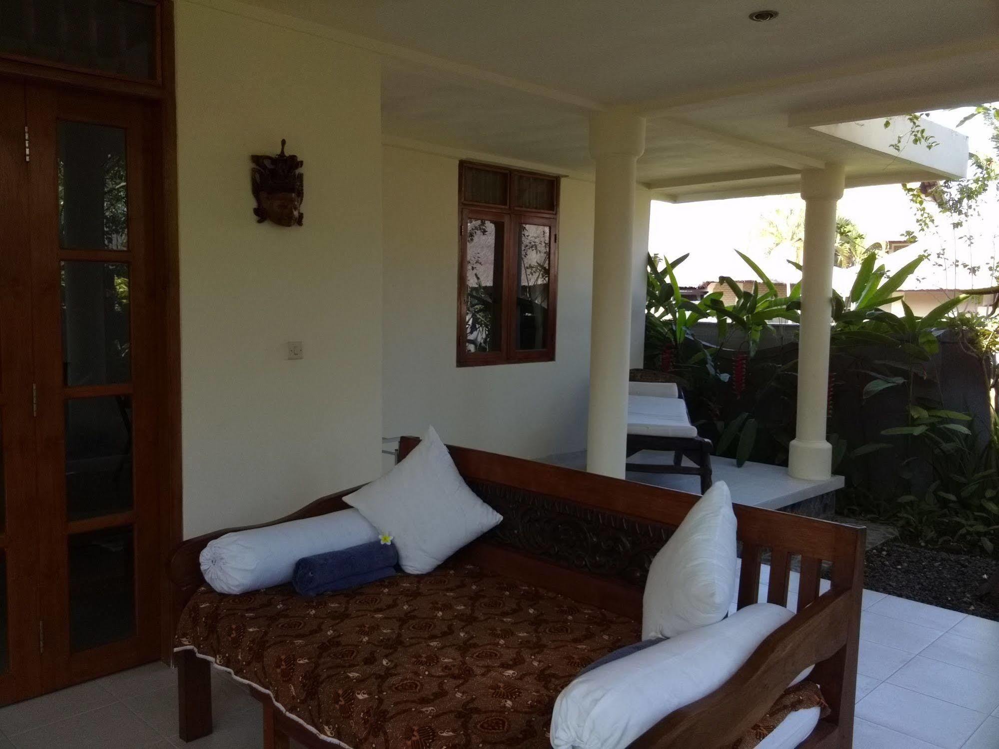 New Starlight Holiday park Lovina (Bali)