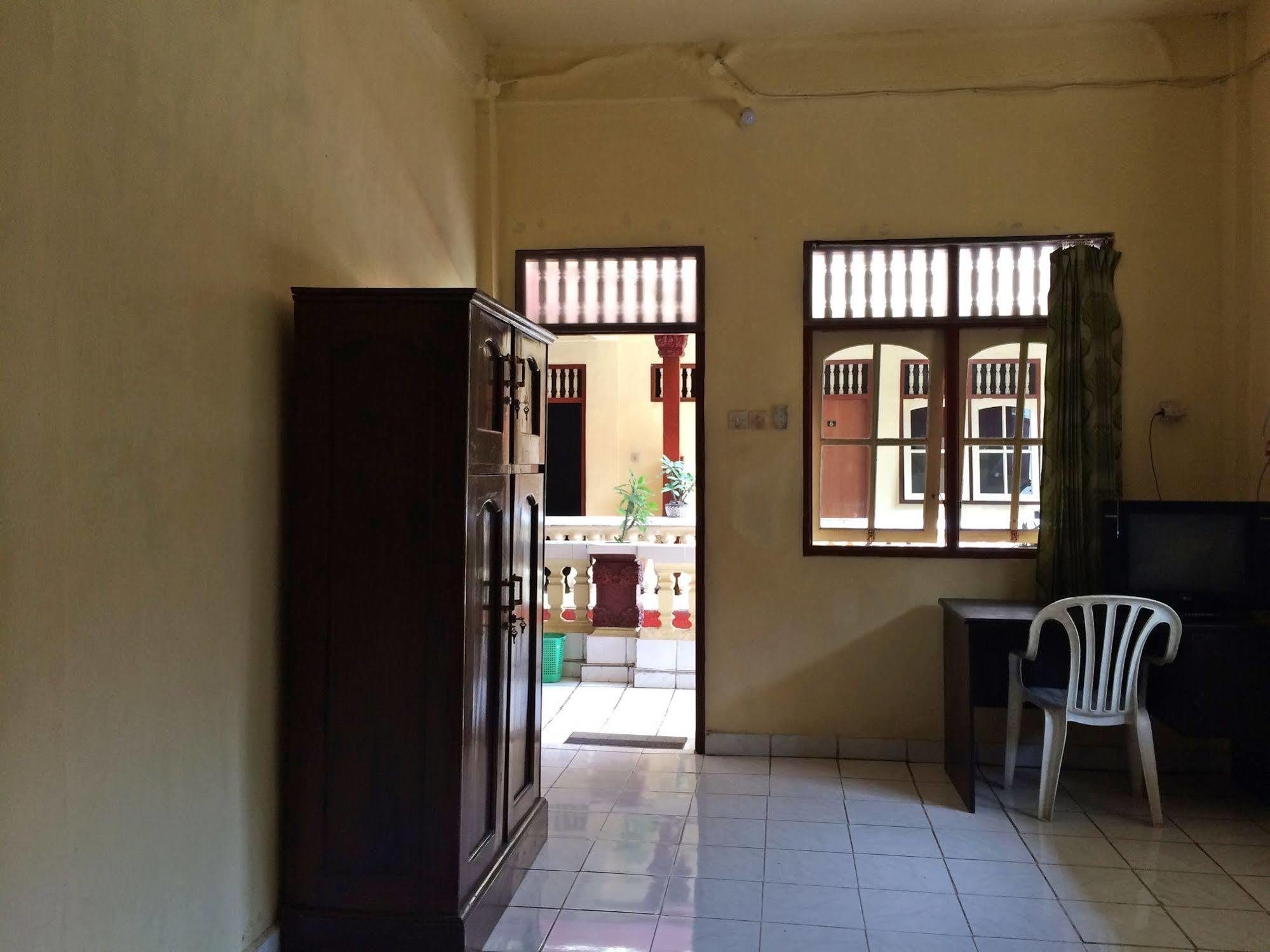 Bali Duta Wisata * Kuta (Bali)