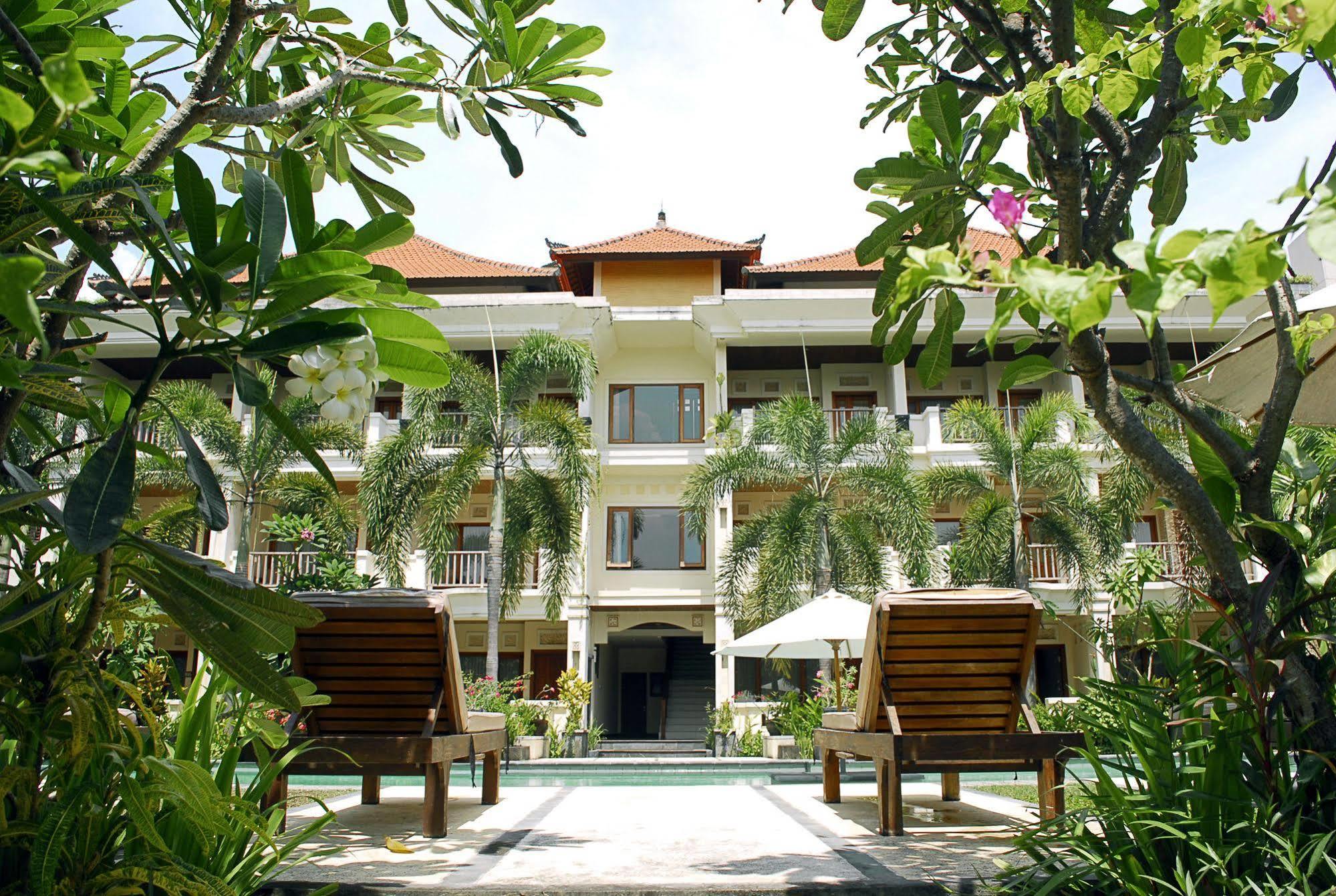 Kusuma Hotel 4*
