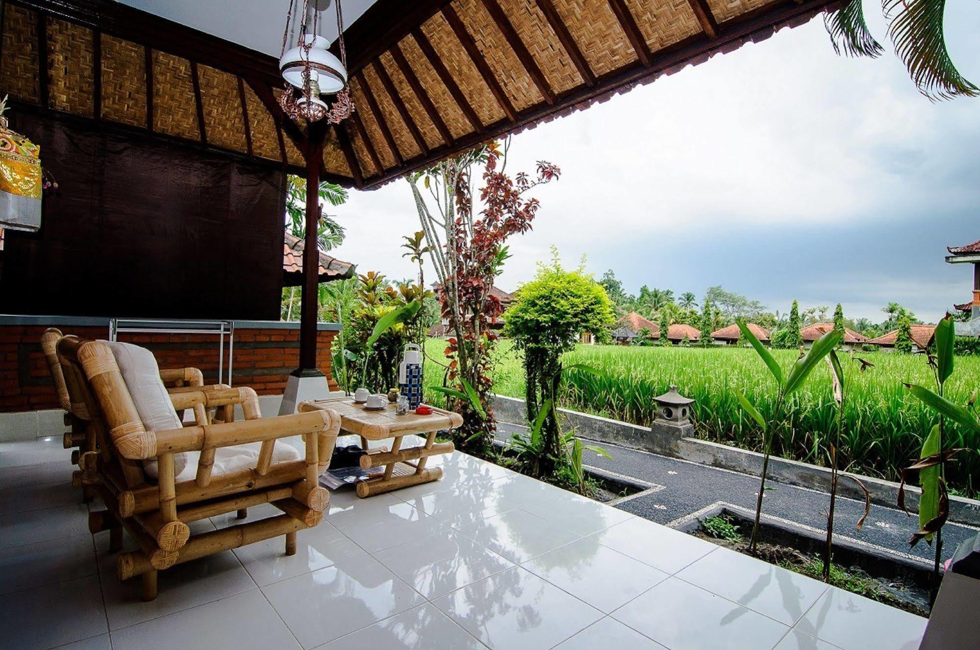 Puji And 3* Ubud (Bali)