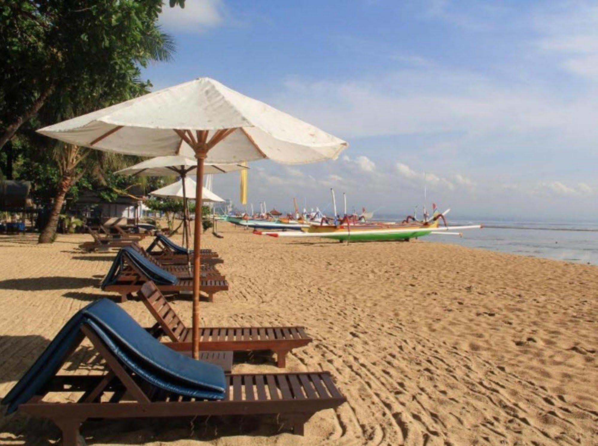 Besakih Beach 3*