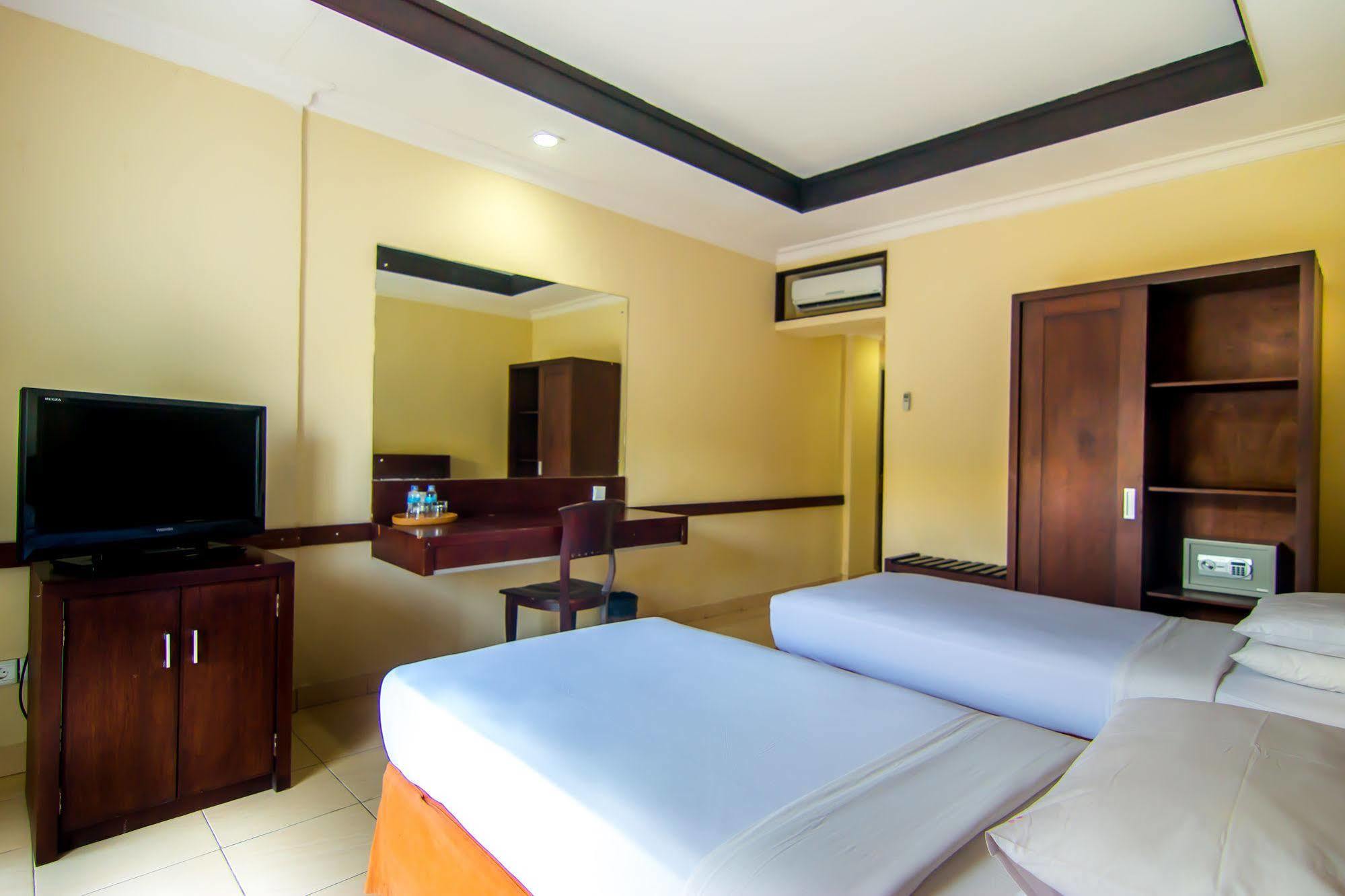 Champlung Mas Hotel