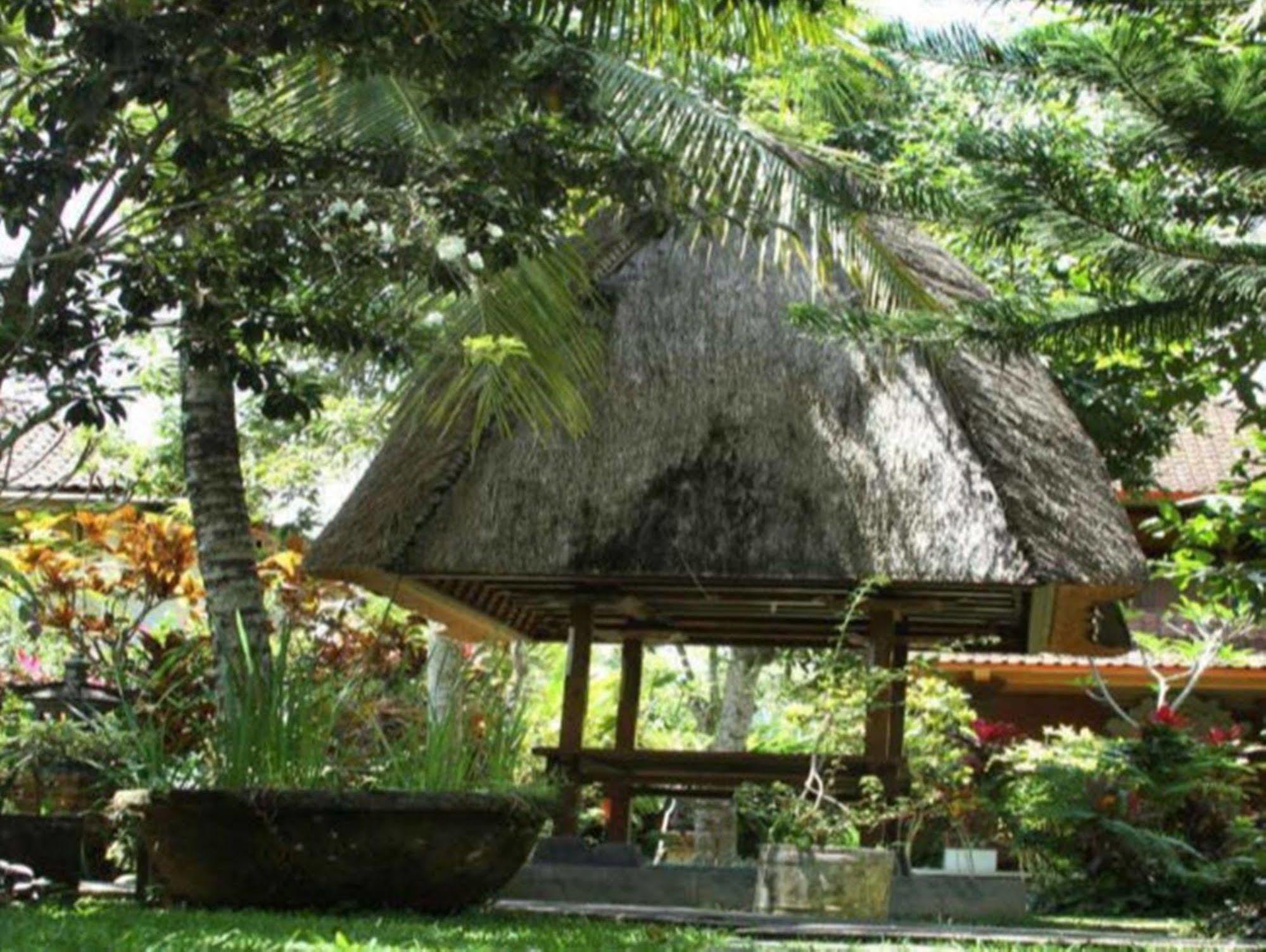 Garden View Hotel 3*