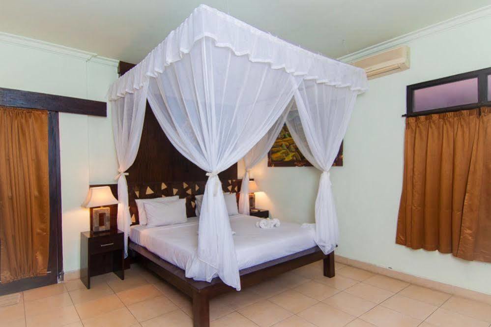 Outpost Coliving Hotel