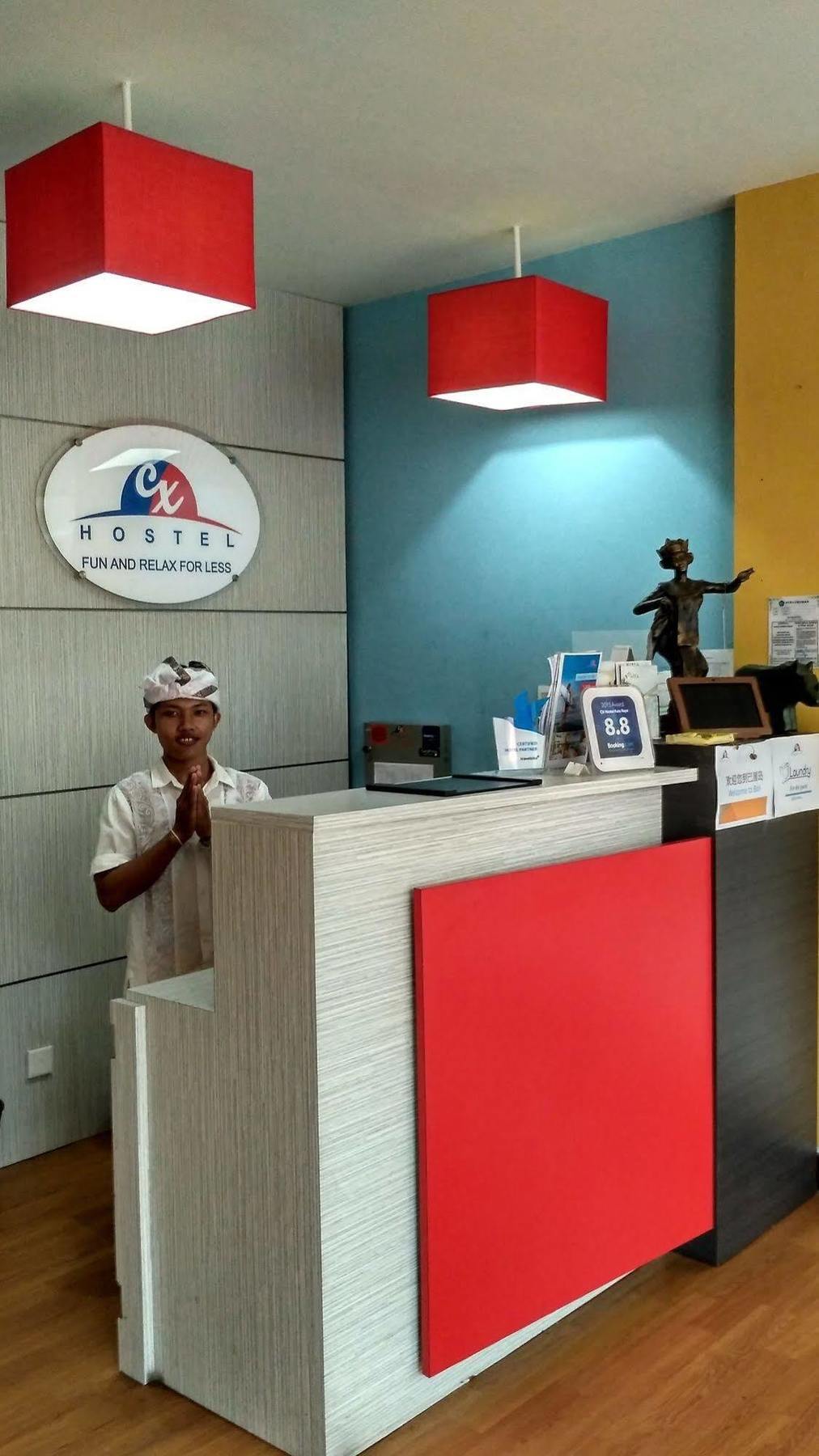 Hostel Cx Kuta Raya *