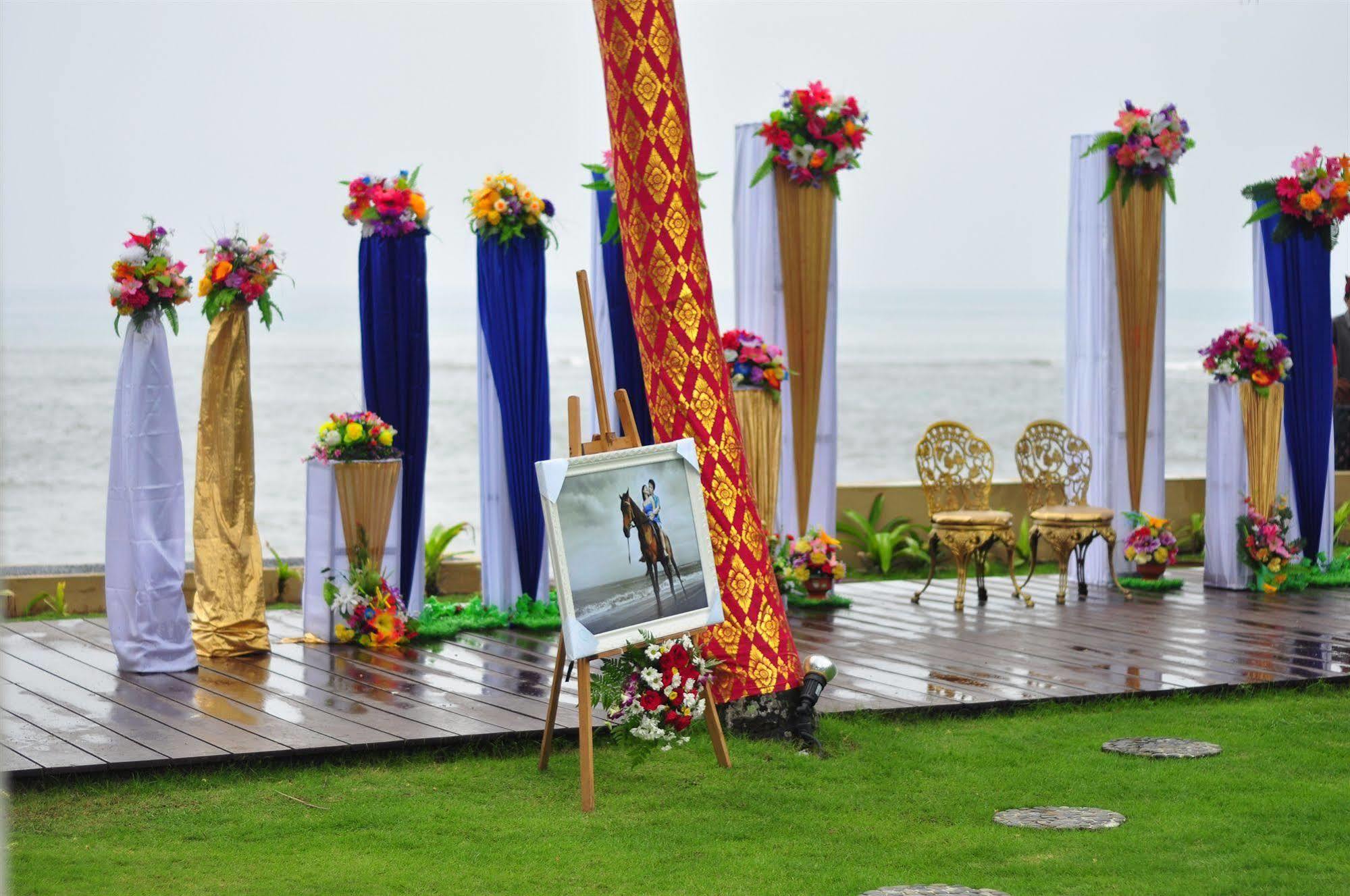 Samudra Luxury Beachfront Villa Ketewel