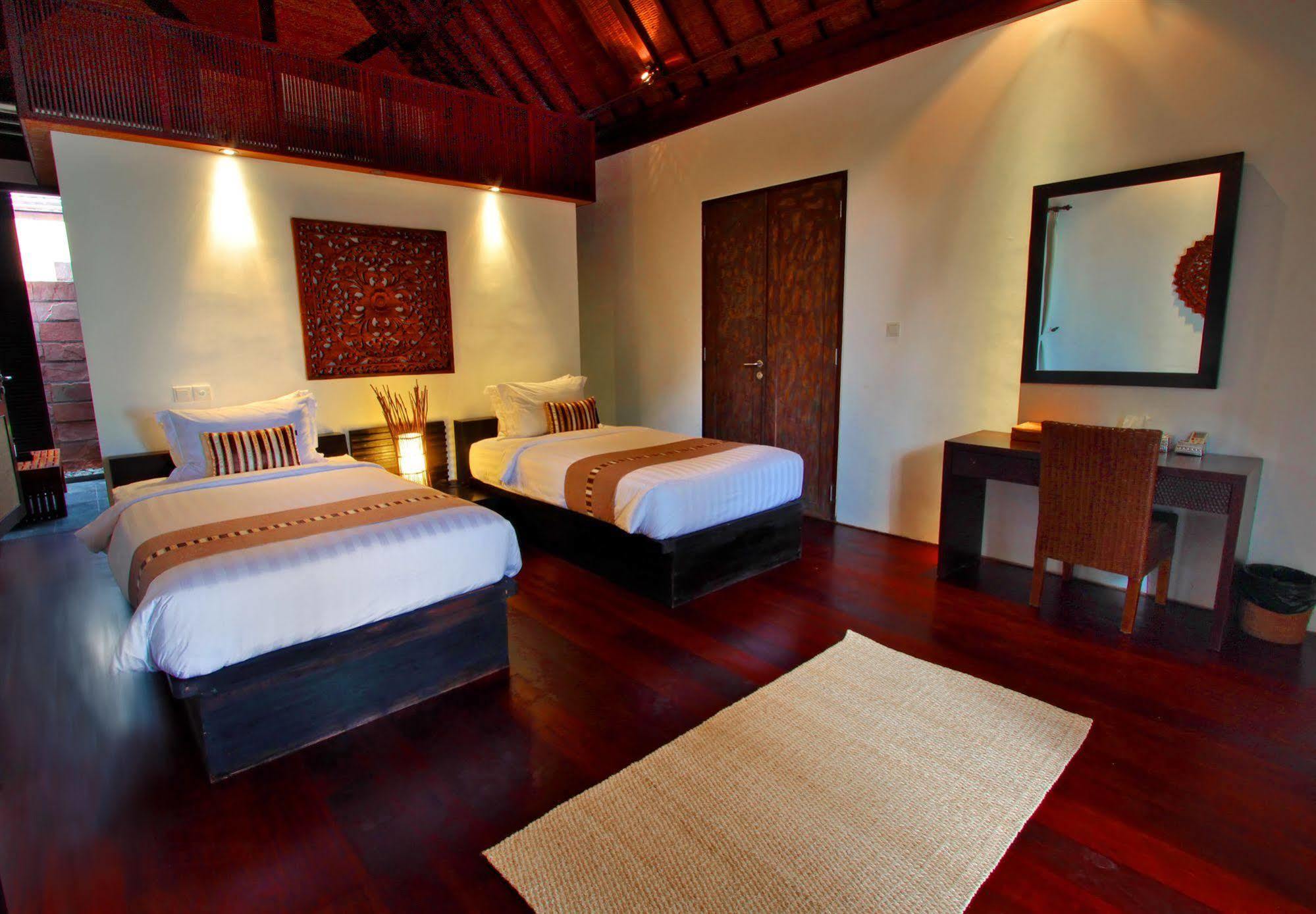Samudra Luxury Beachfront * Ketewel