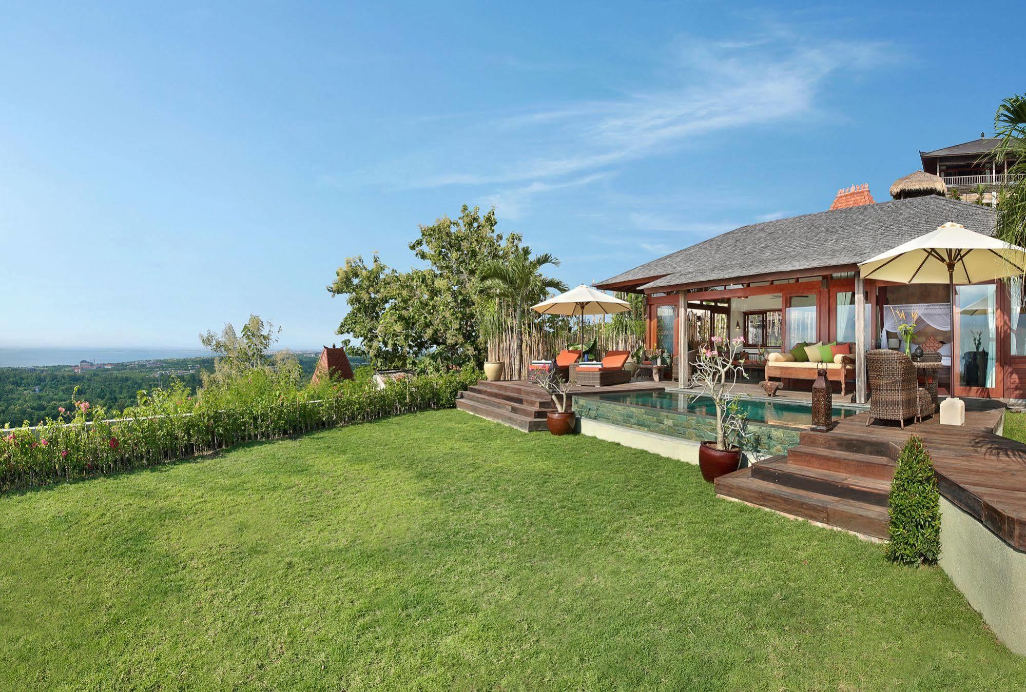 Hidden Hills Villa