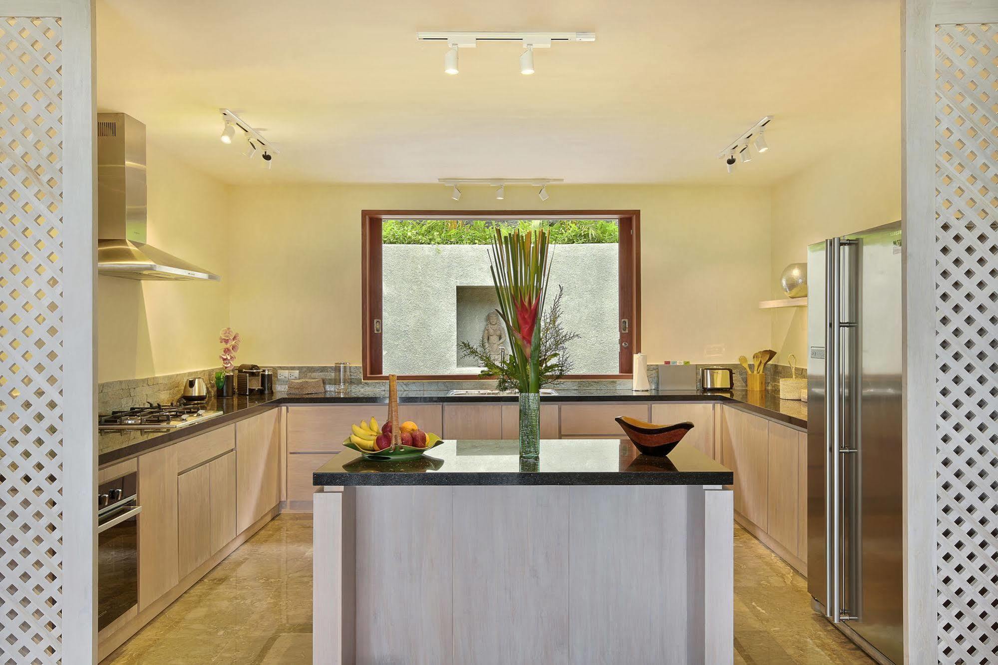 Villa Hidden Hills