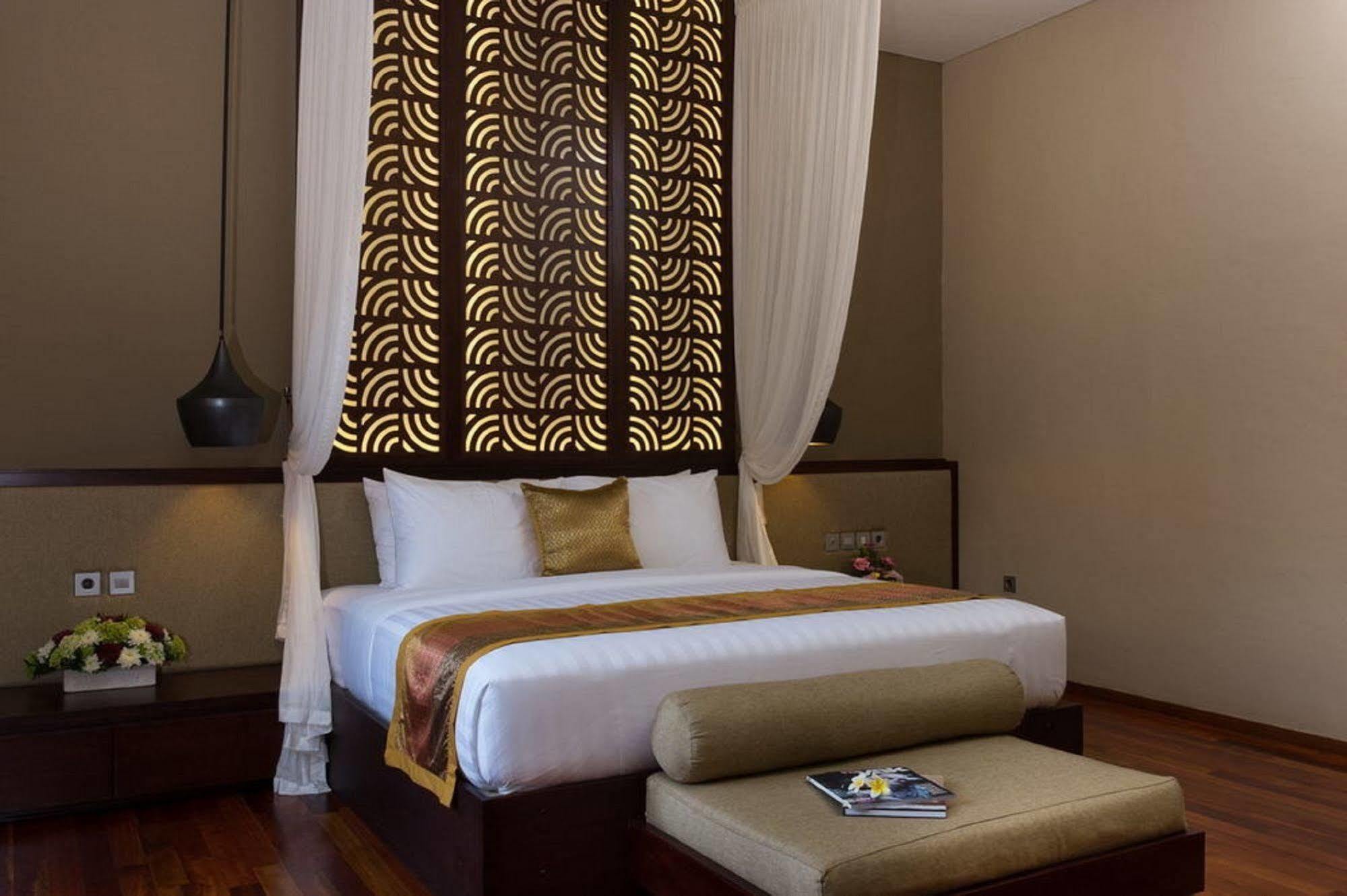 The Secret Villas