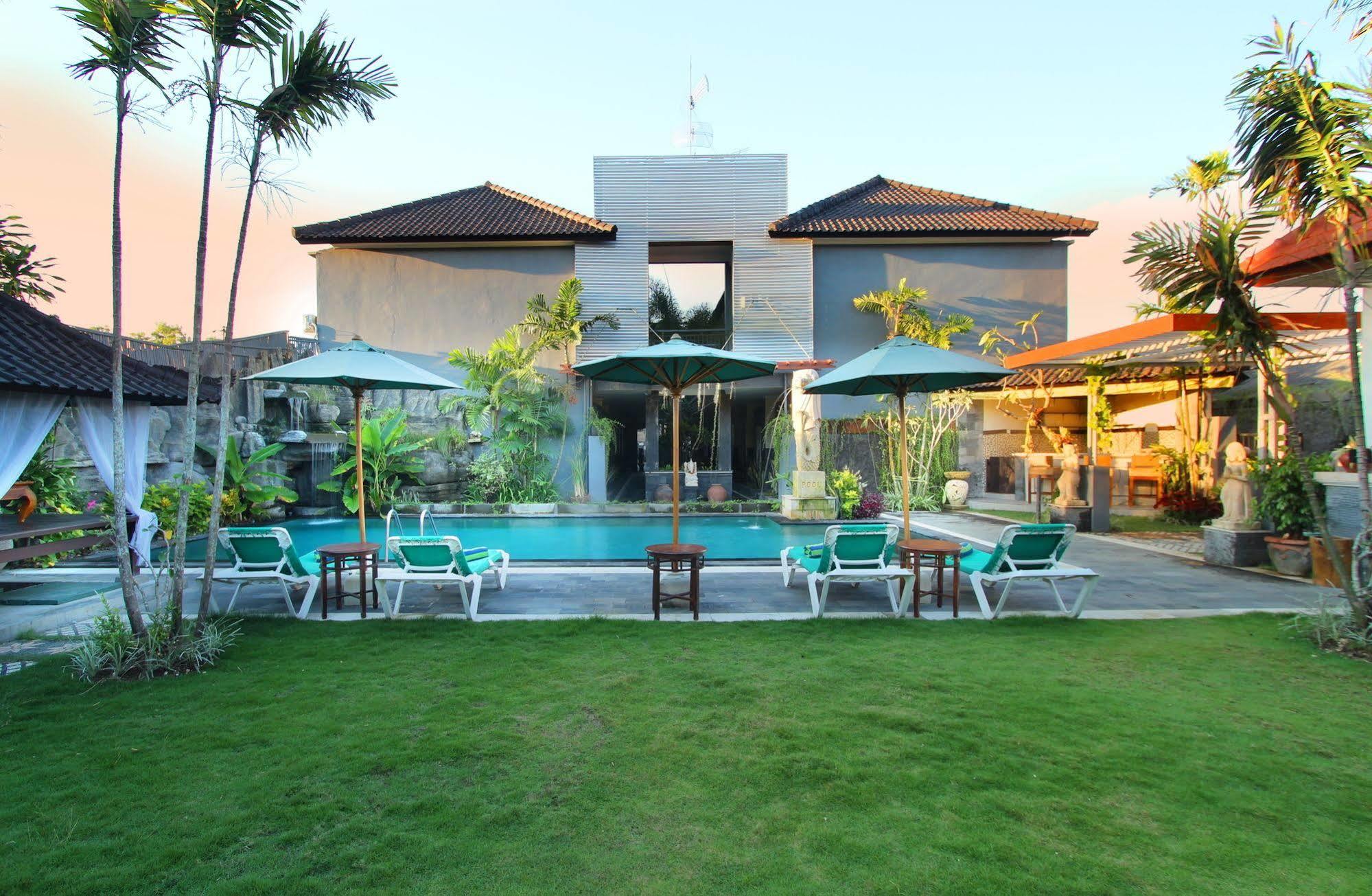 Lestari & - Hotel