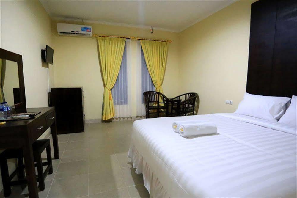 Lestari & - Hotel 3*