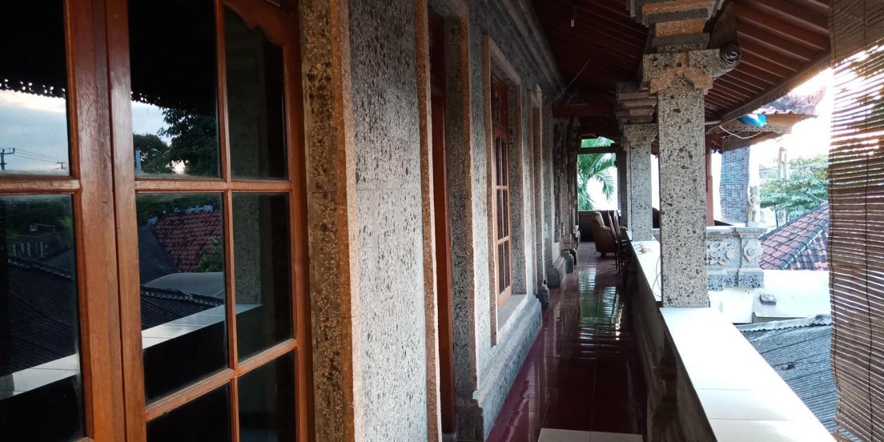 Hari * Sanur (Bali)