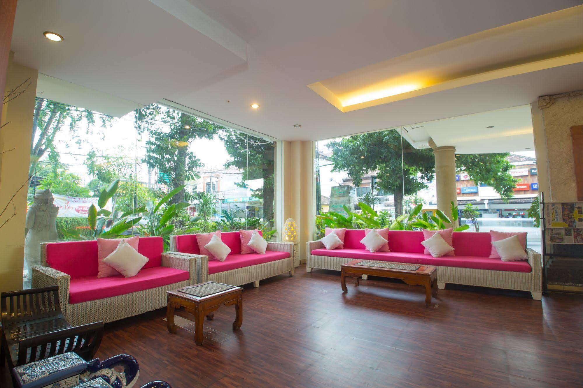 Wisma tamu Reddoorz @ Raya Kuta 2*