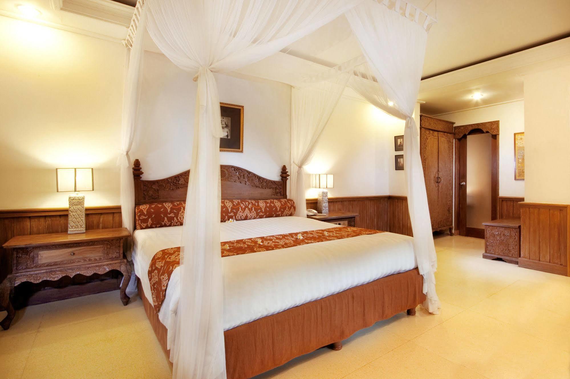 Keraton Resort 4*