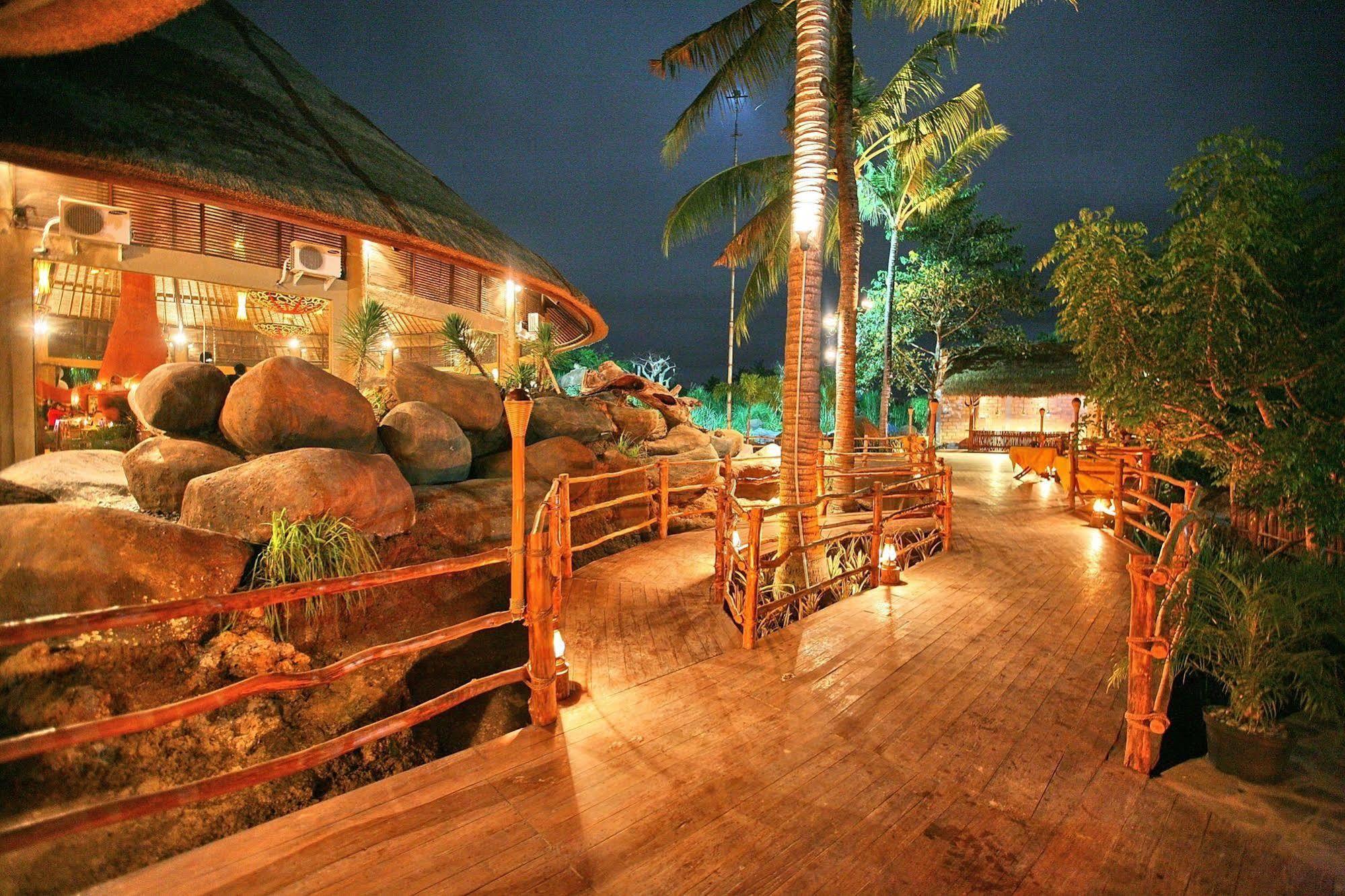 Mara River Safari Bali Lodge *