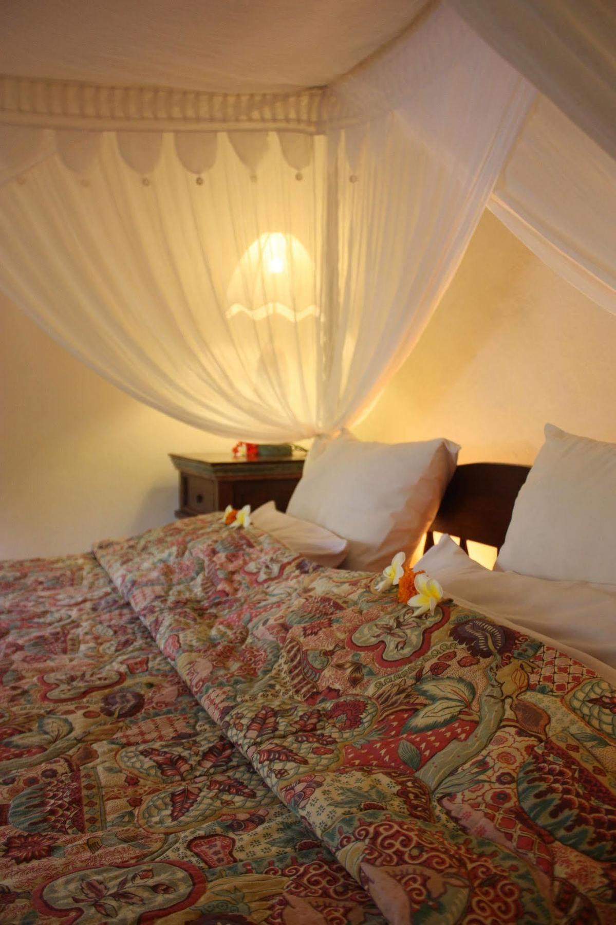 Rambutan Boutique Lovina (Bali)