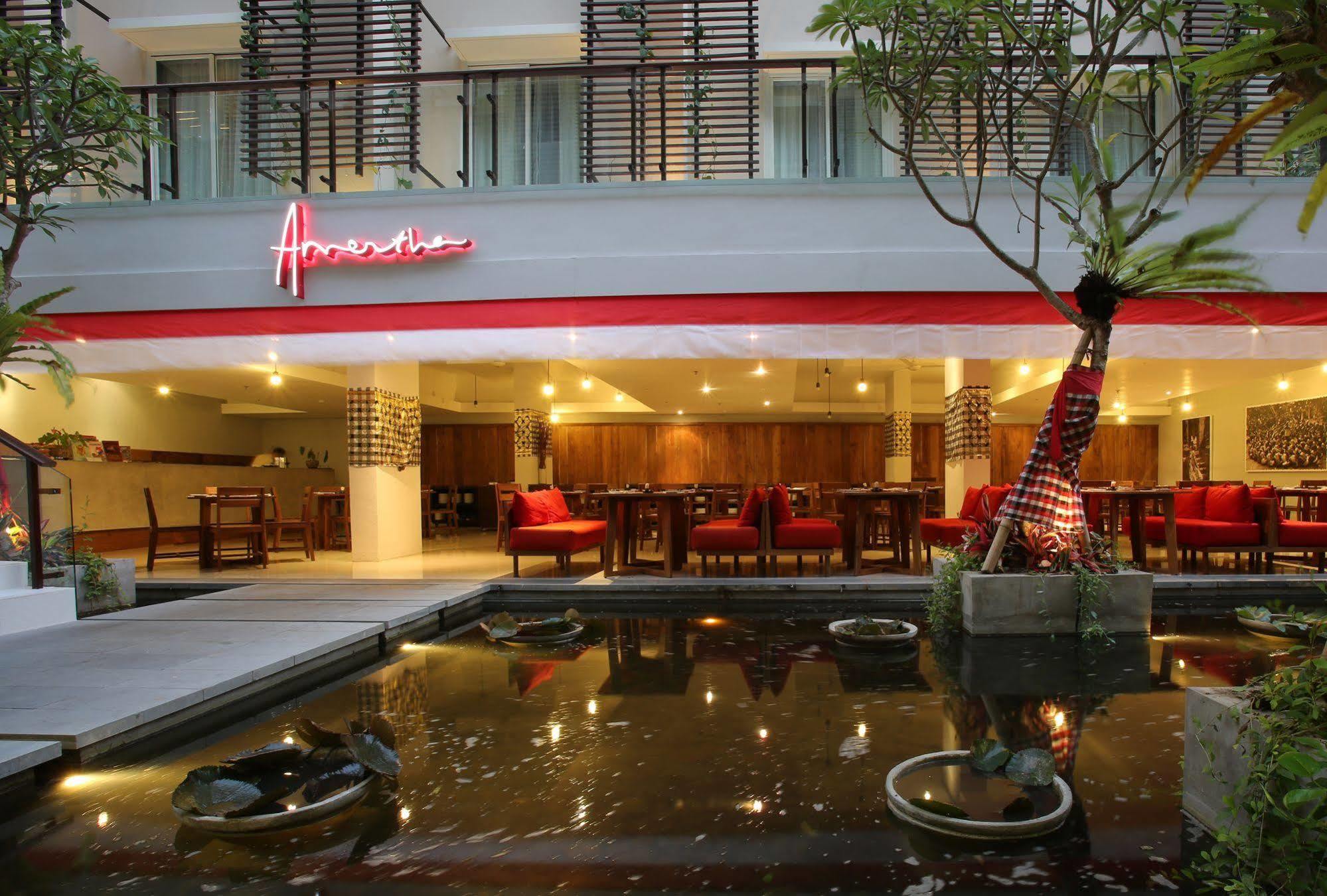 Hotel Ananta 4*