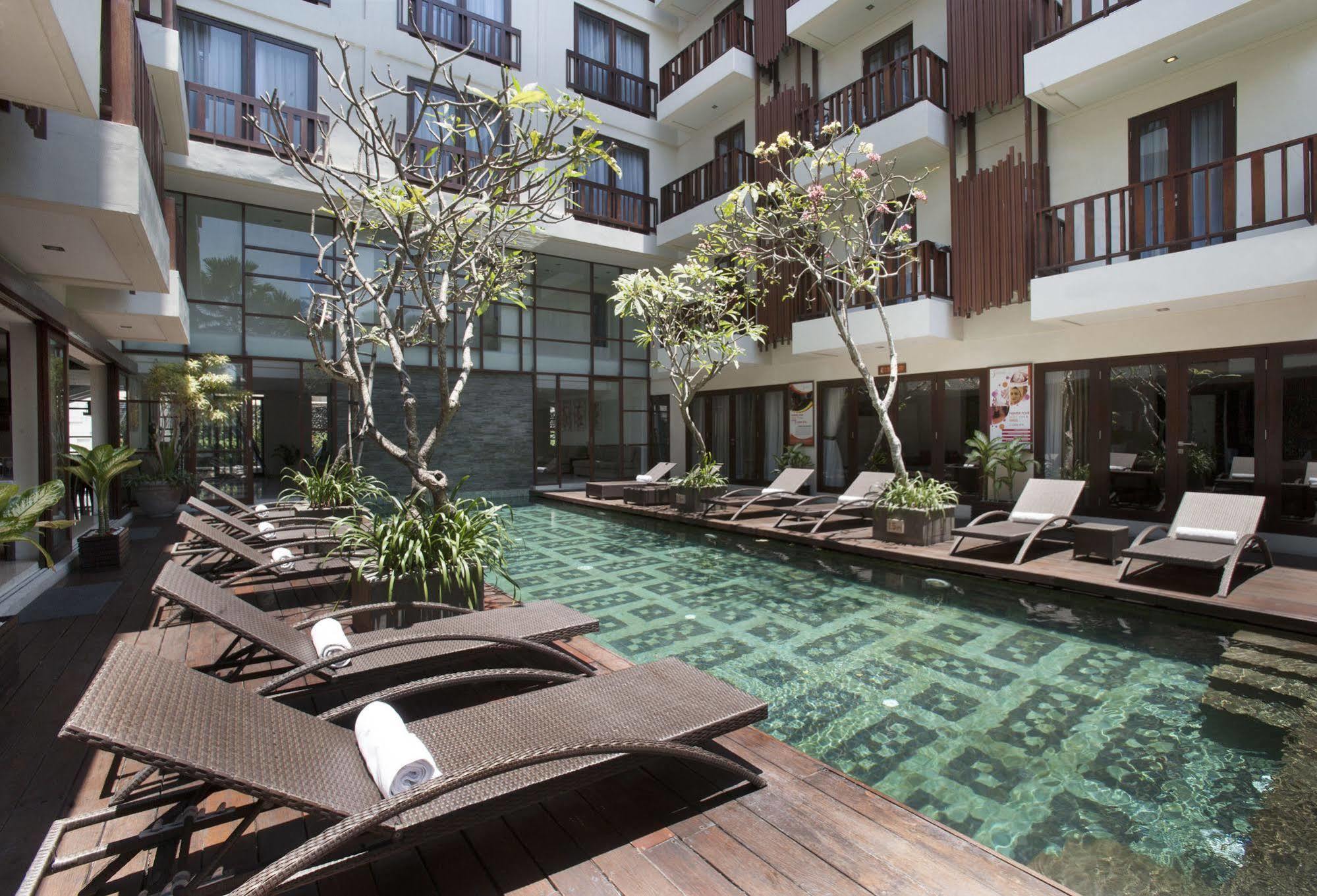 Hotel D'primahotel 4*