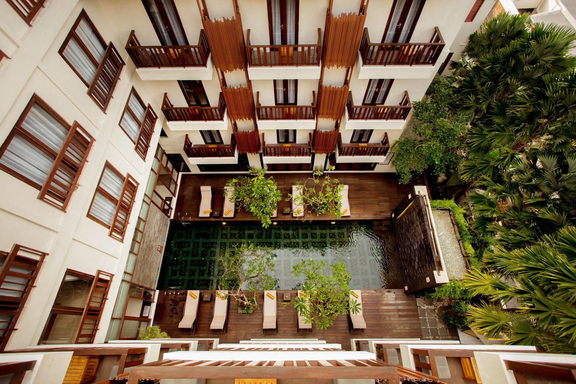 D'primahotel Hotel
