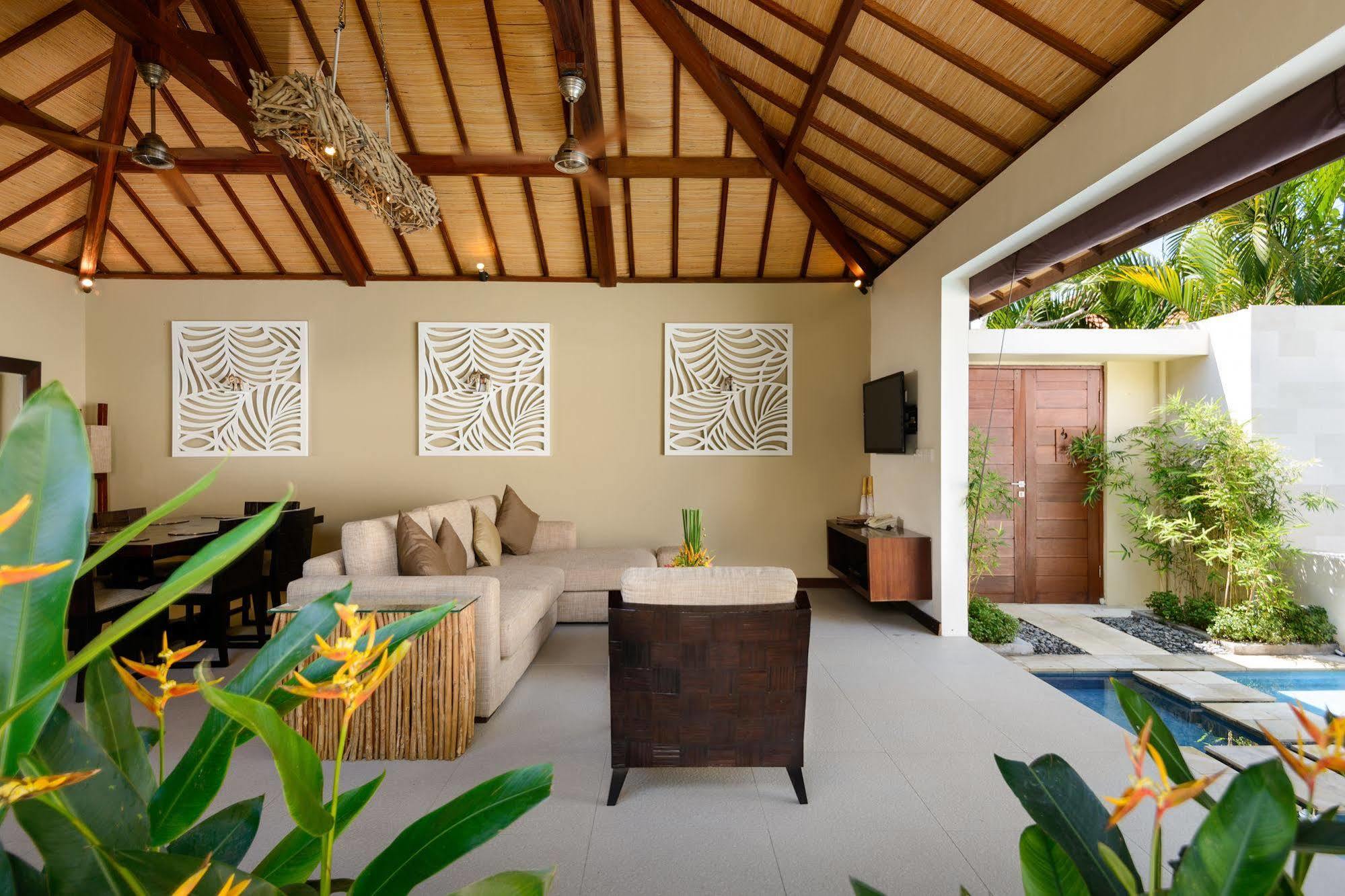 Villa Arama Riverside *