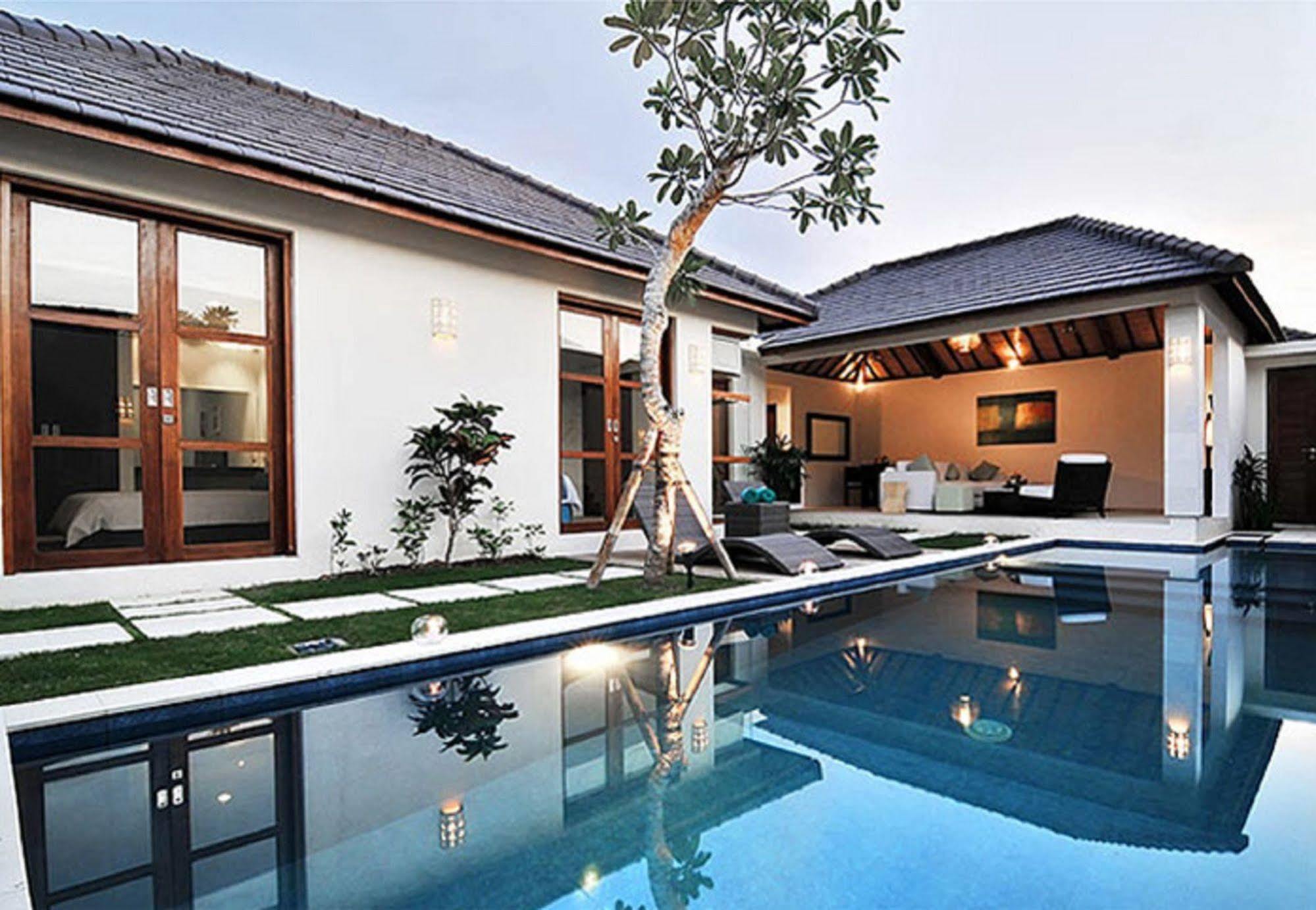 Villa Arama Riverside