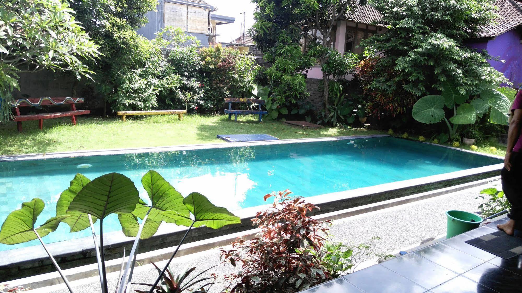 Rona Guest house 2*