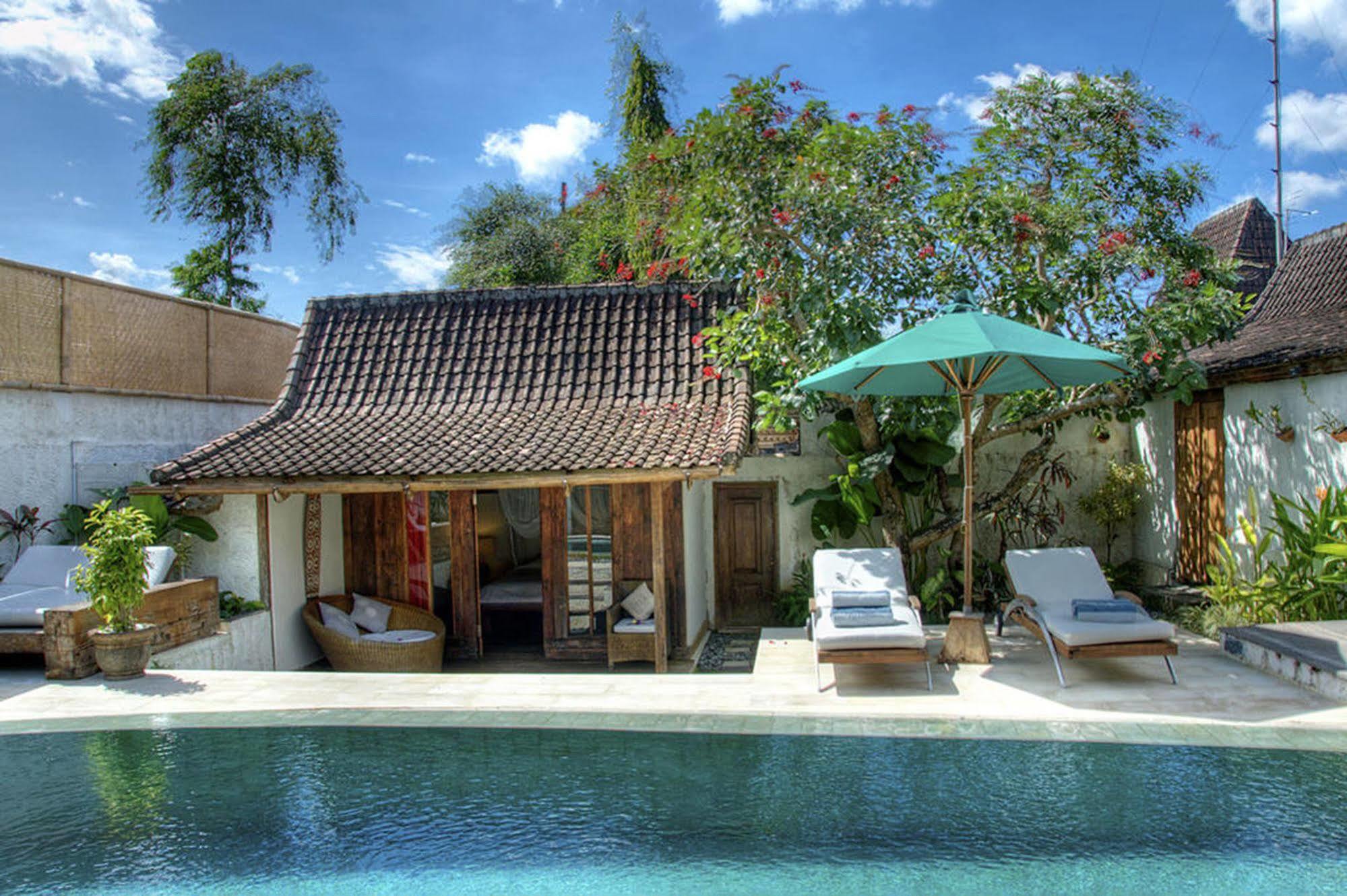 The Joglos Villa