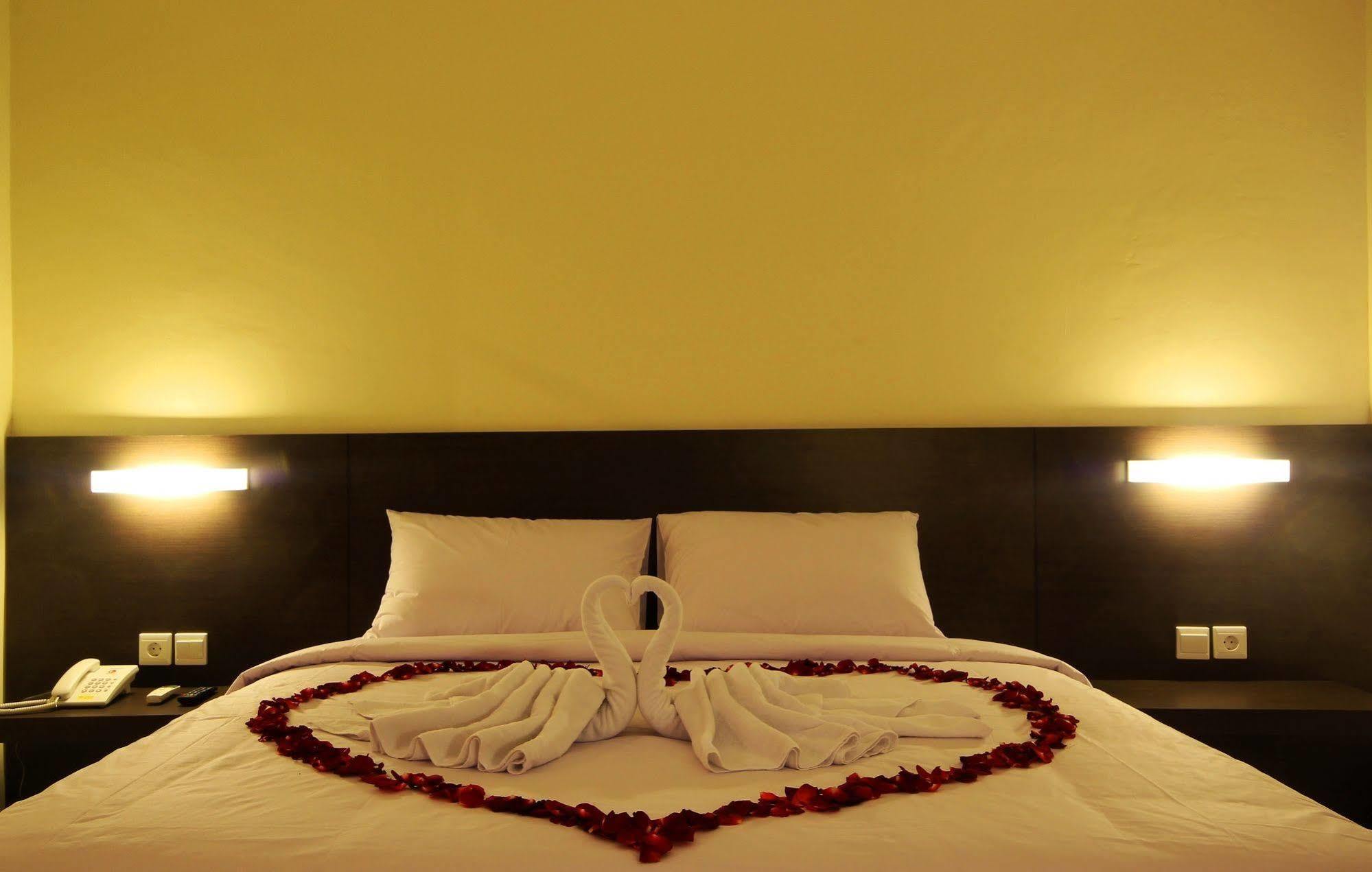 Hotel The Agung 2*