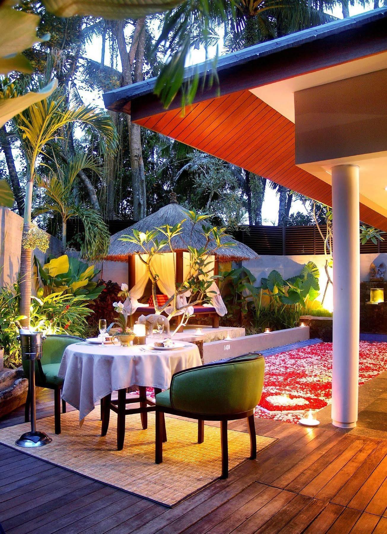 Resort Royal Kamuela & At Monkey Forest (adults Only)