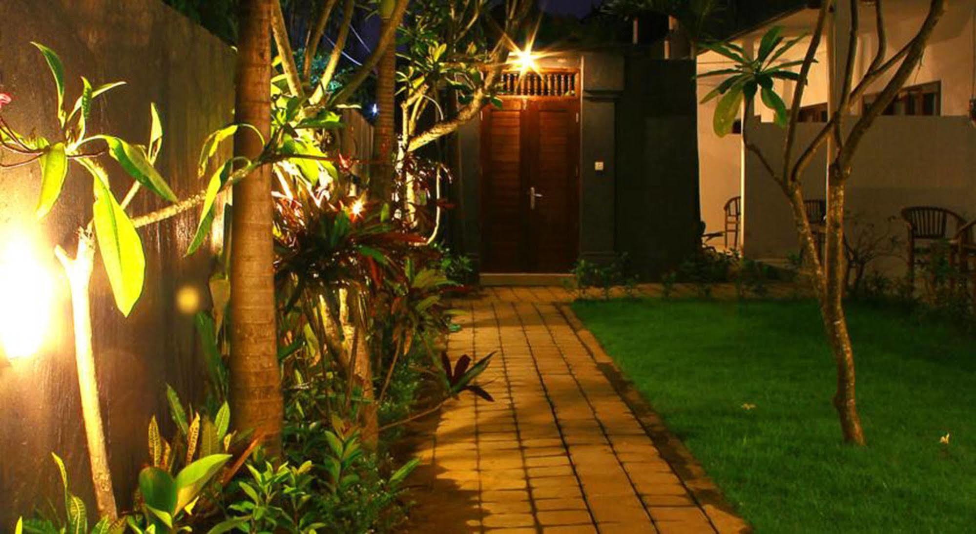 U House Seminyak 3*