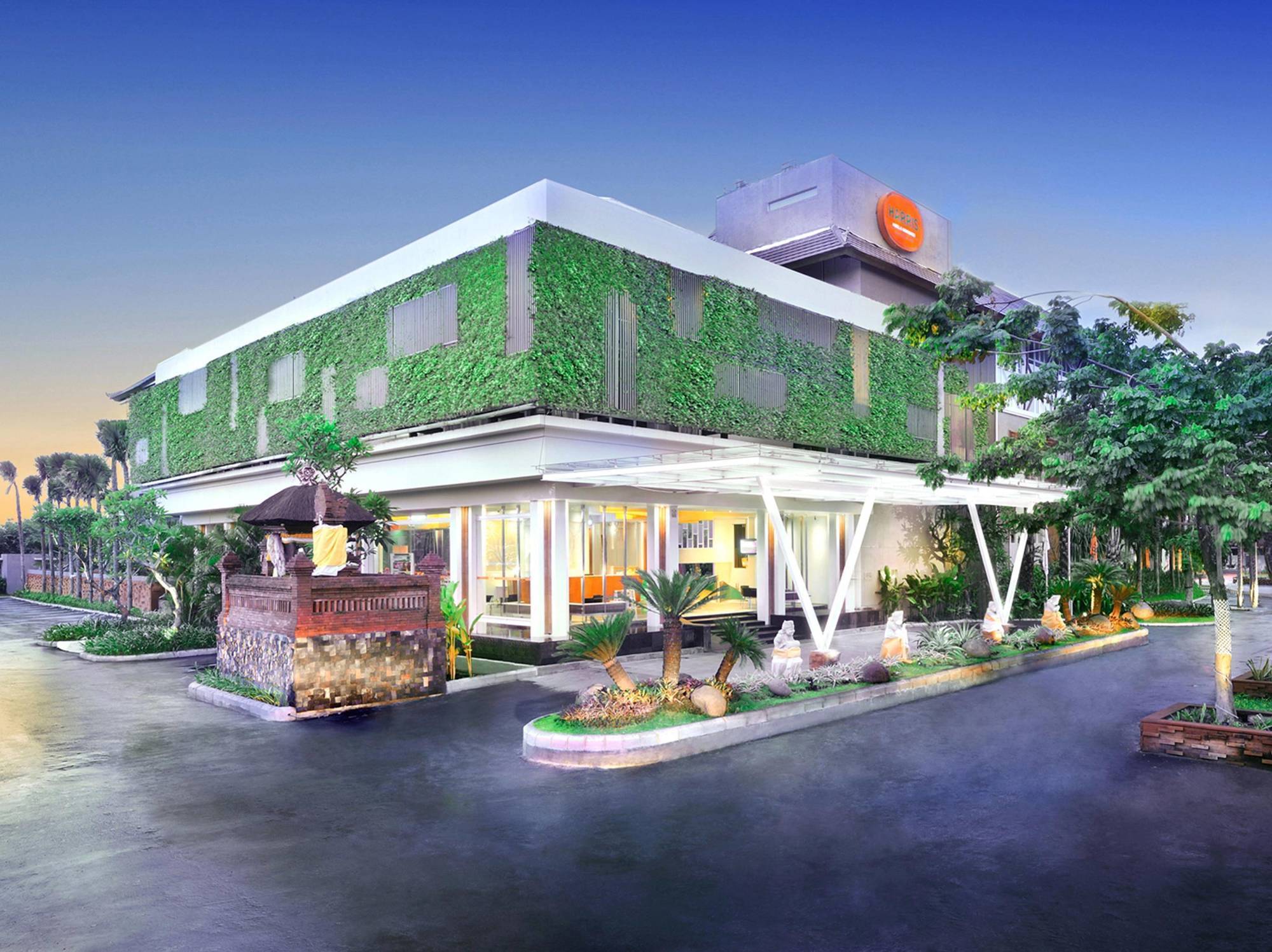 Hotel Harris & Residences Sunset Road 4*