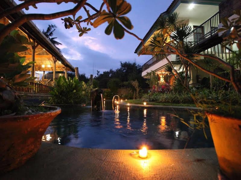 Seaview Hotel 3*