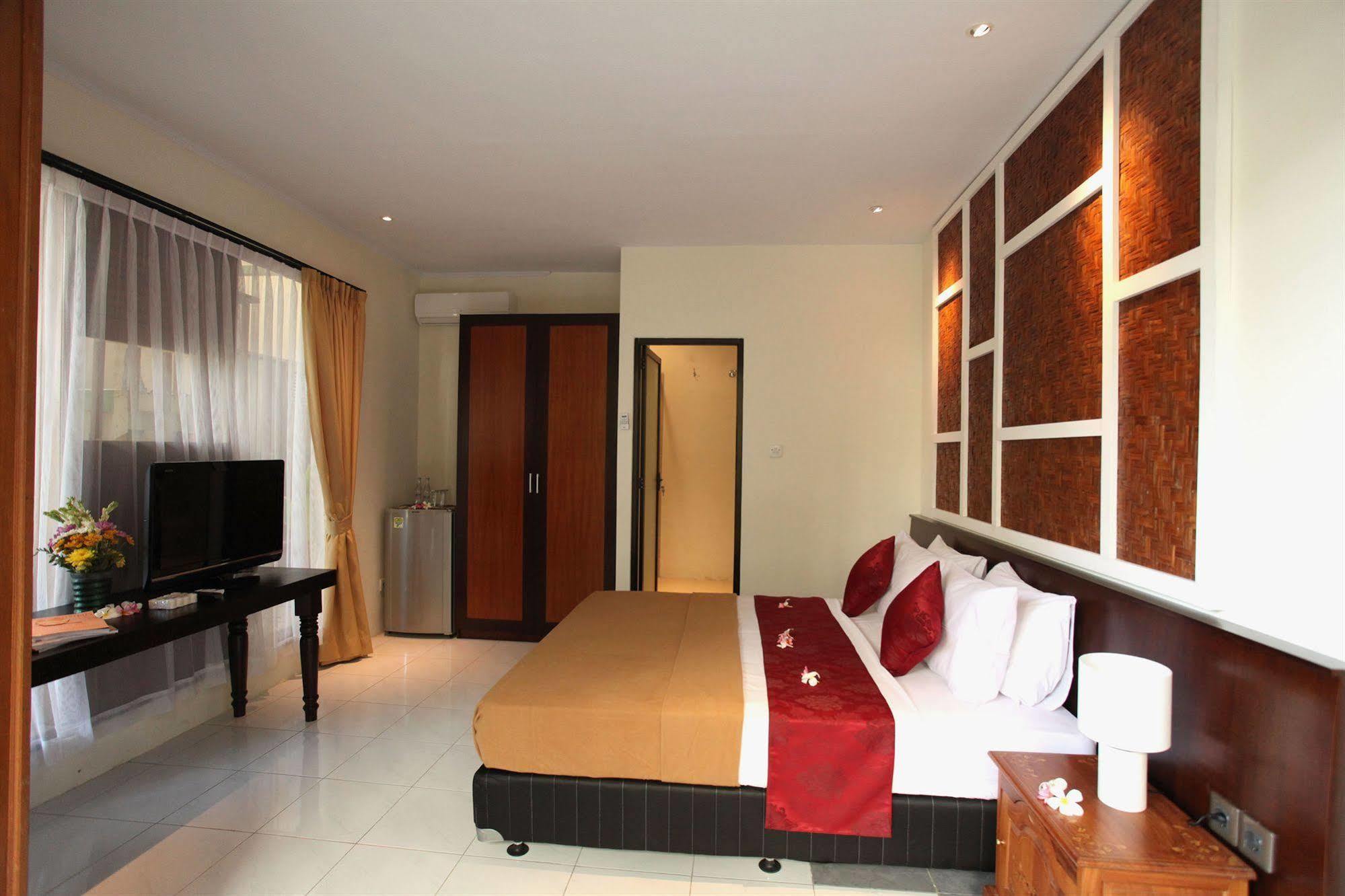Seaview Hotel 3*