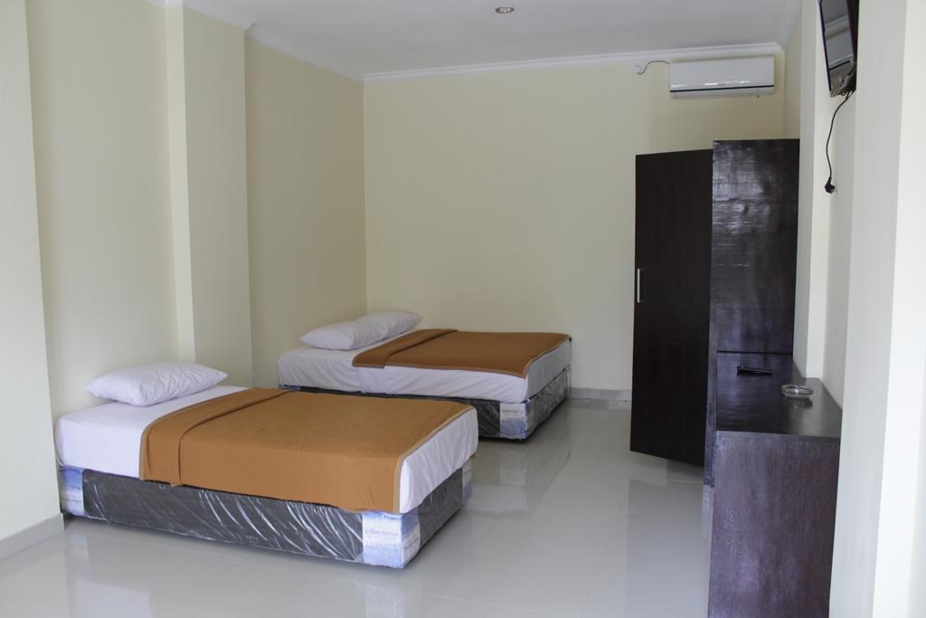 Ayu Hotel