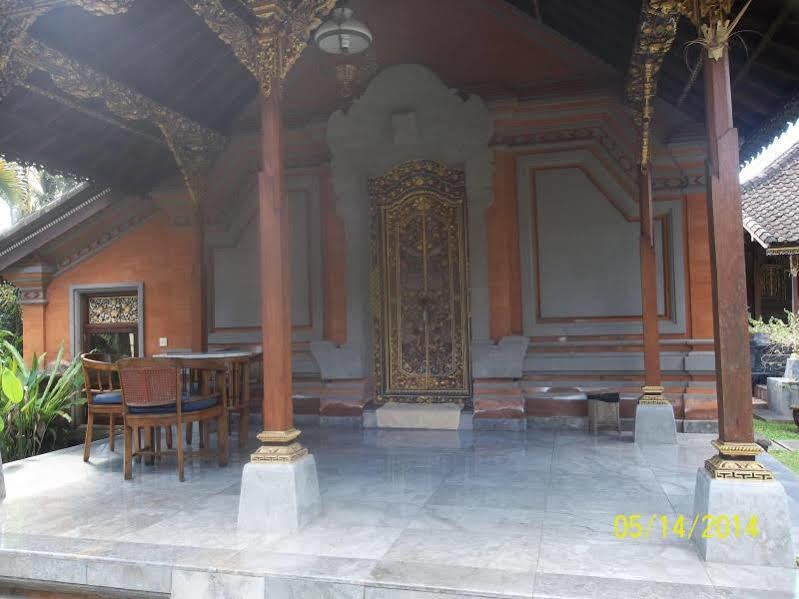 The Lokasari