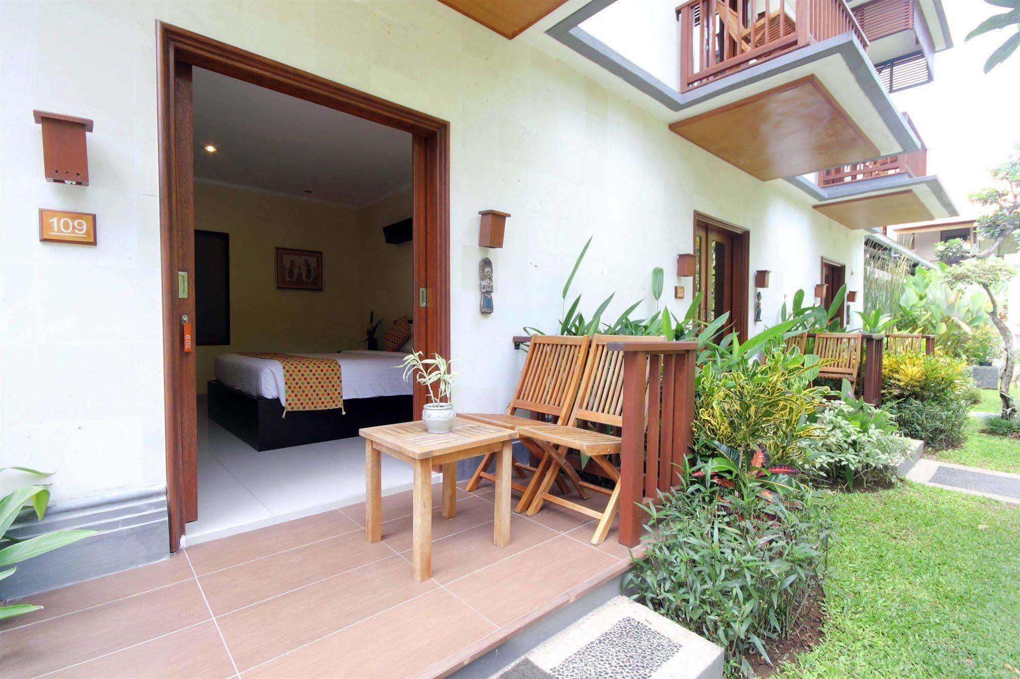 Respati Beach Holiday park Sanur (Bali)