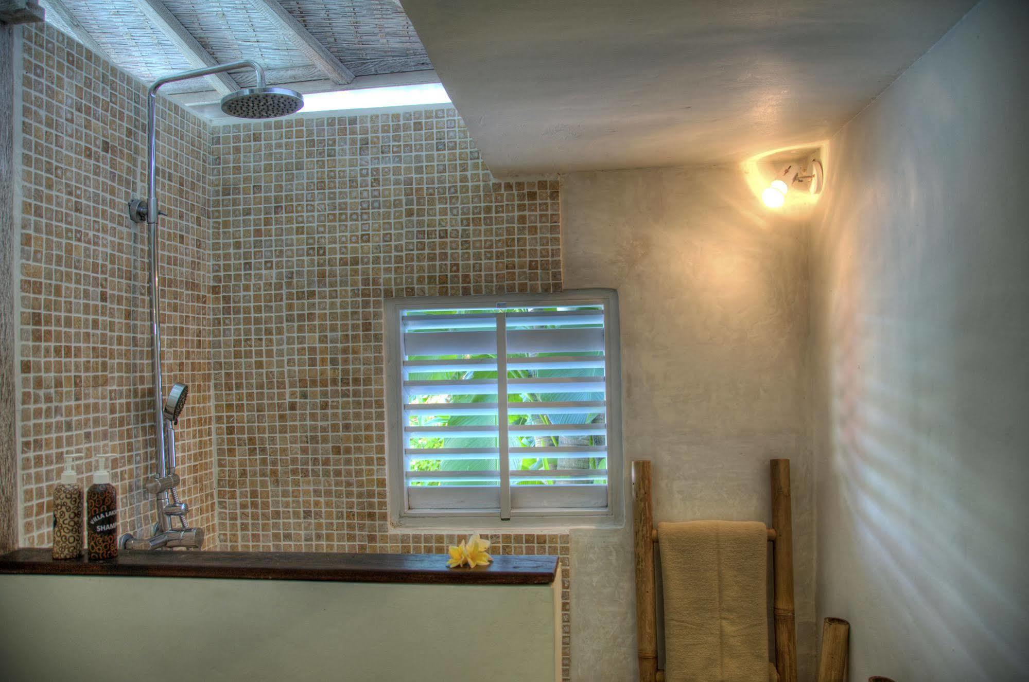 Laksmana Hideaway 2 - Surrounded By Water- 2bd With Fantastic Pool! *